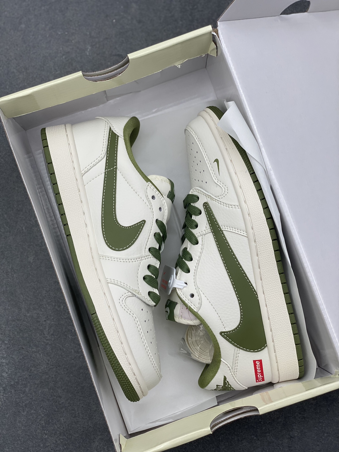 Travis Scott x Fragment Design x Air Jordan 1 Low OG SP - 'Olive' 9 i1727540998 8989 0