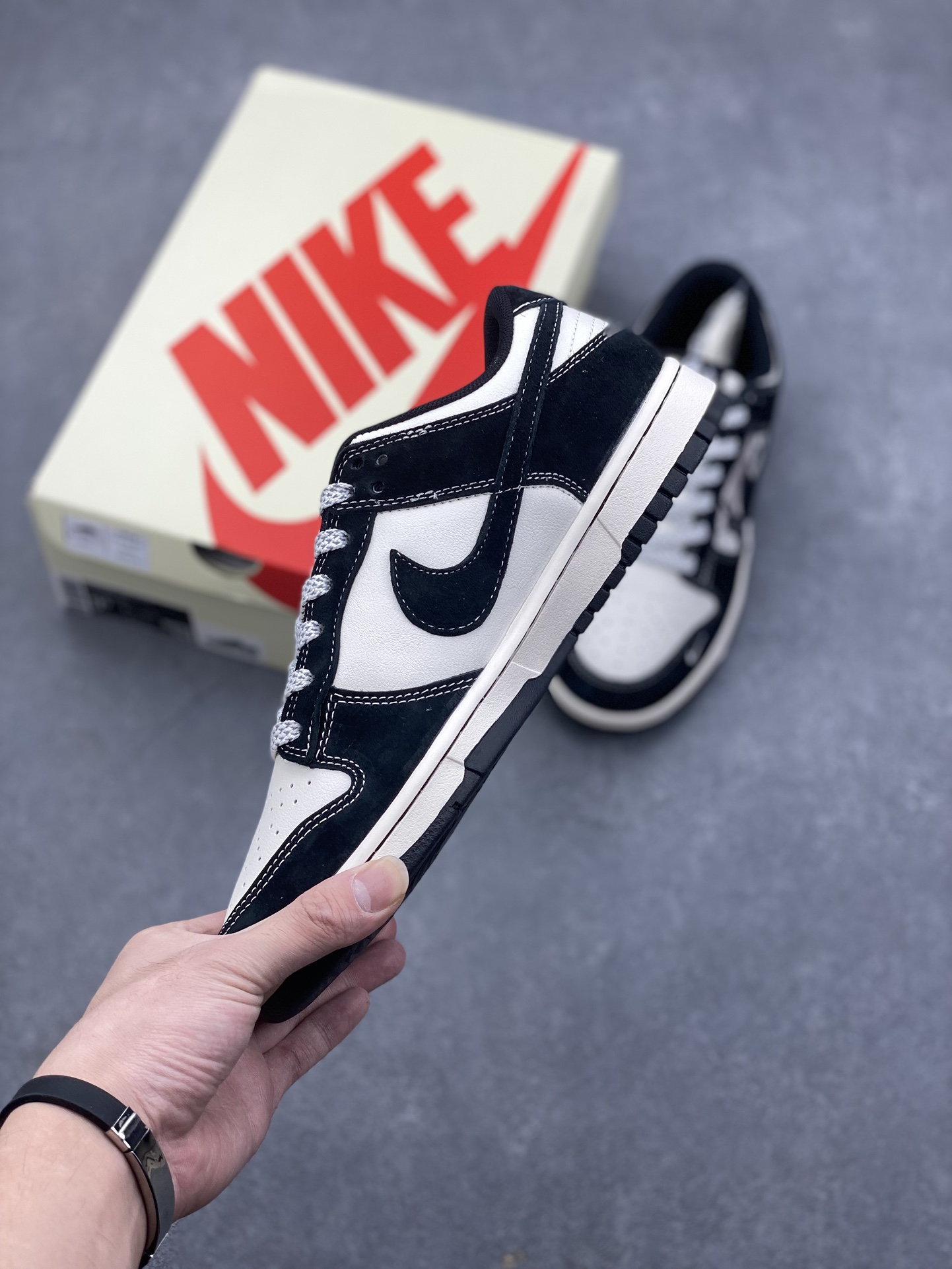 Nike SB Dunk Low x Stussy Black White Sneakers 4 i1728074115 2503 5