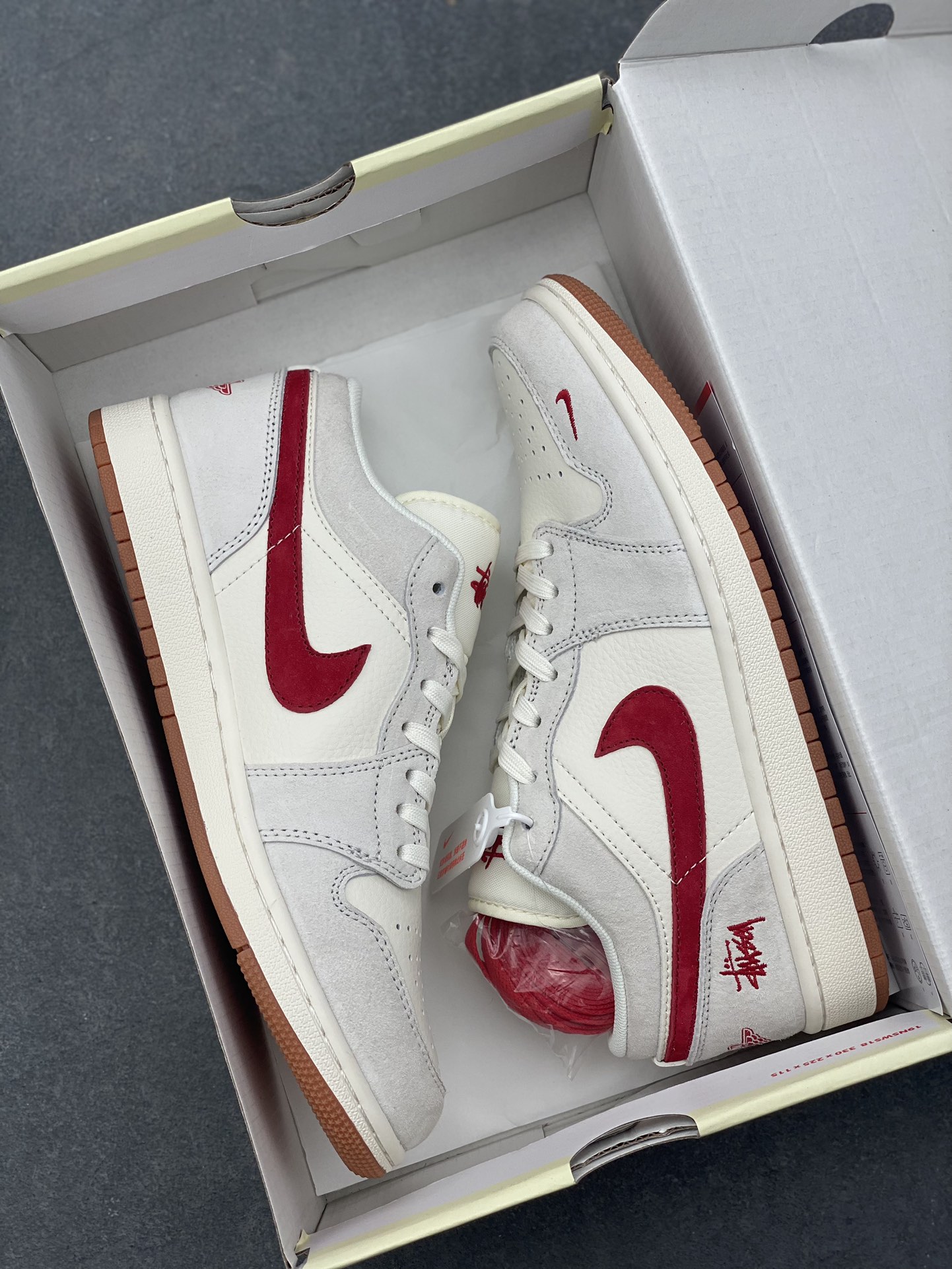 Nike Air Jordan 1 Stussy Low Top Sneakers - Limited Edition 10 i1728328601 6312 8