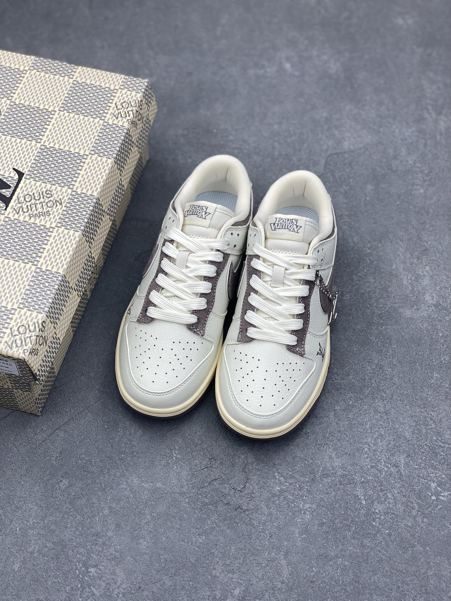 Nike SB Dunk Low Louis Vuitton Collab Sneakers - Beige/Brown, Premium Quality 9 i1728507587 2951 0