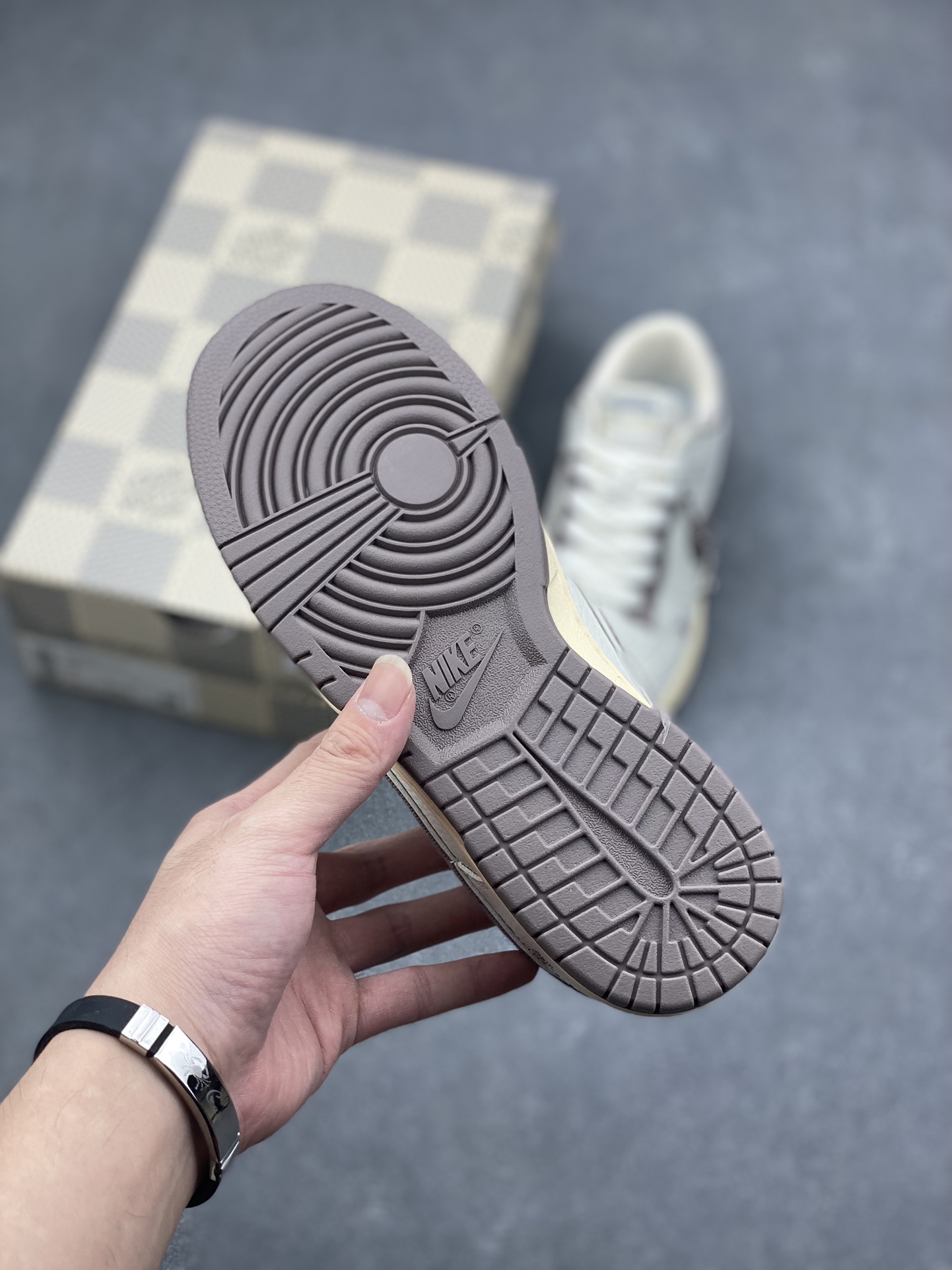 Nike SB Dunk Low Louis Vuitton Collab Sneakers - Beige/Brown, Premium Quality 7 i1728507587 7770 6