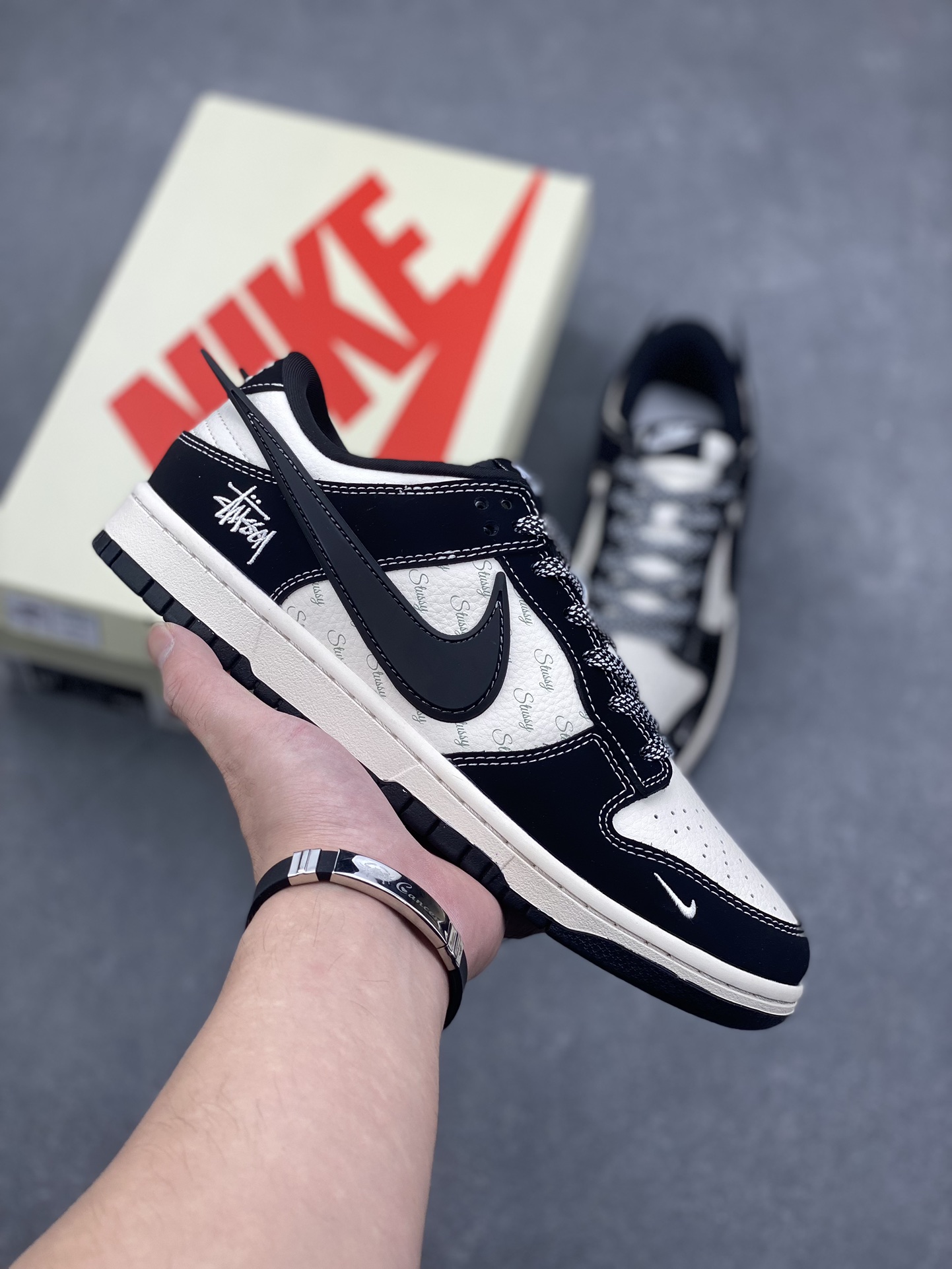 Nike SB Dunk Low x AMBUSH x Stussy - Limited Edition Black Line Sneakers 2 i1728763809 2067 5