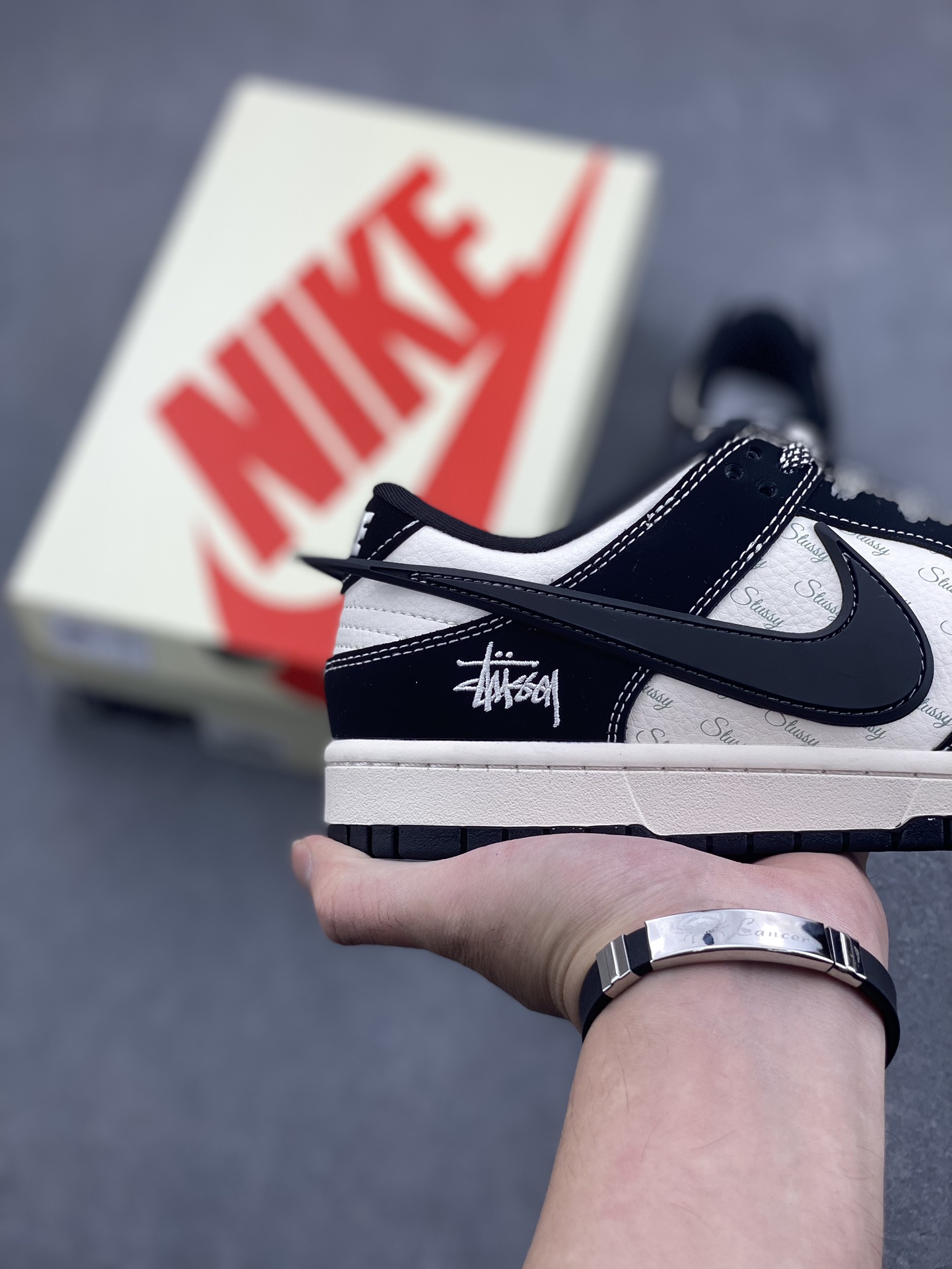 Nike SB Dunk Low x AMBUSH x Stussy - Limited Edition Black Line Sneakers 6 i1728763809 7598 1