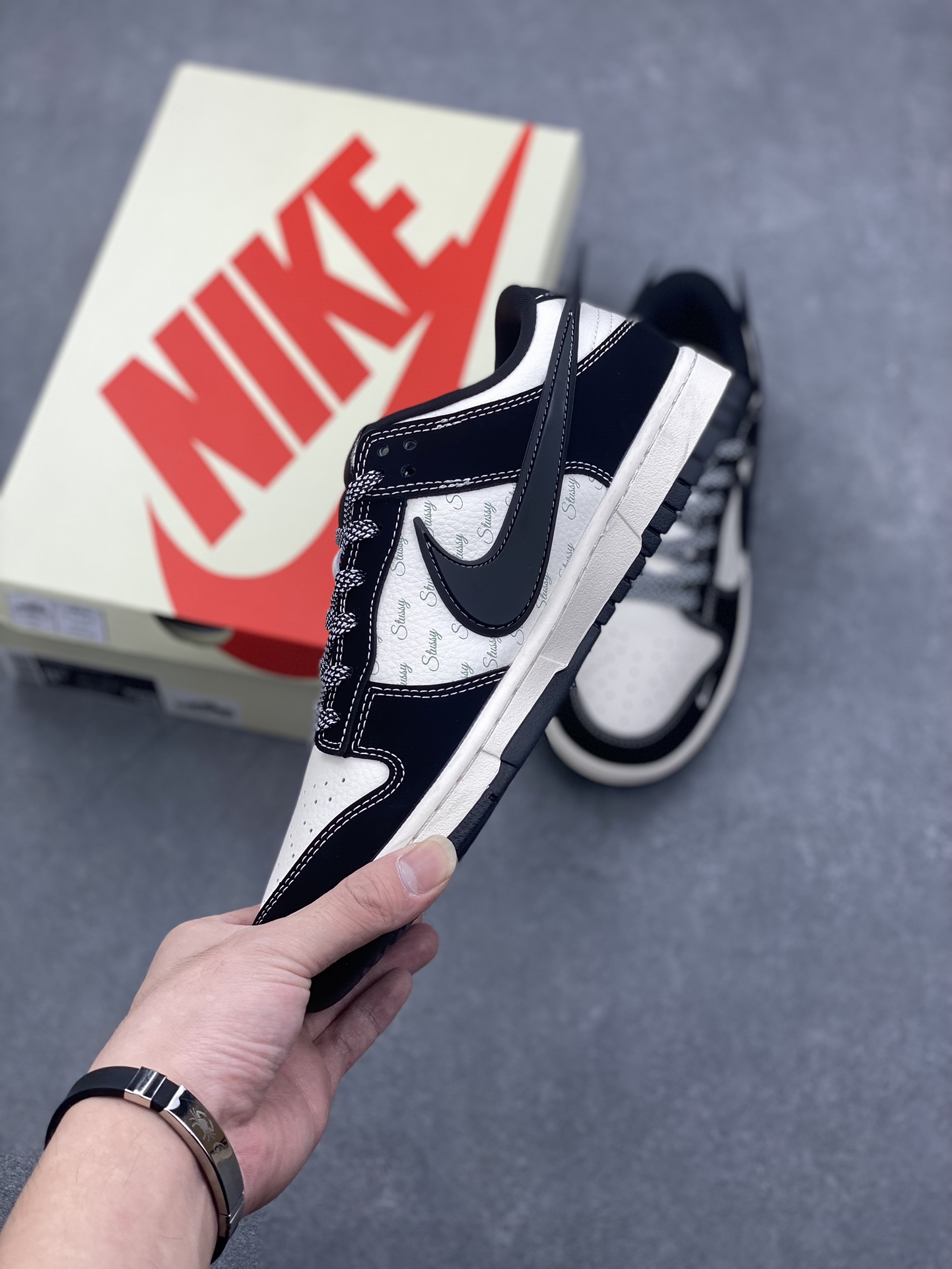 Nike SB Dunk Low x AMBUSH x Stussy - Limited Edition Black Line Sneakers 4 i1728763809 8961 3