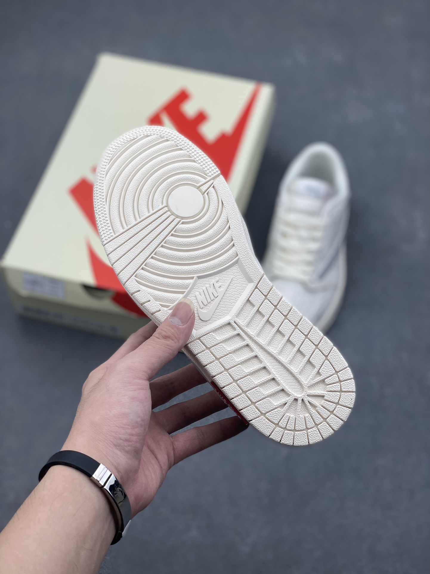 Travis Scott x Fragment Design x Jordan 1 Low OG SP Stussy Collab 7 i1729024419 2356 8