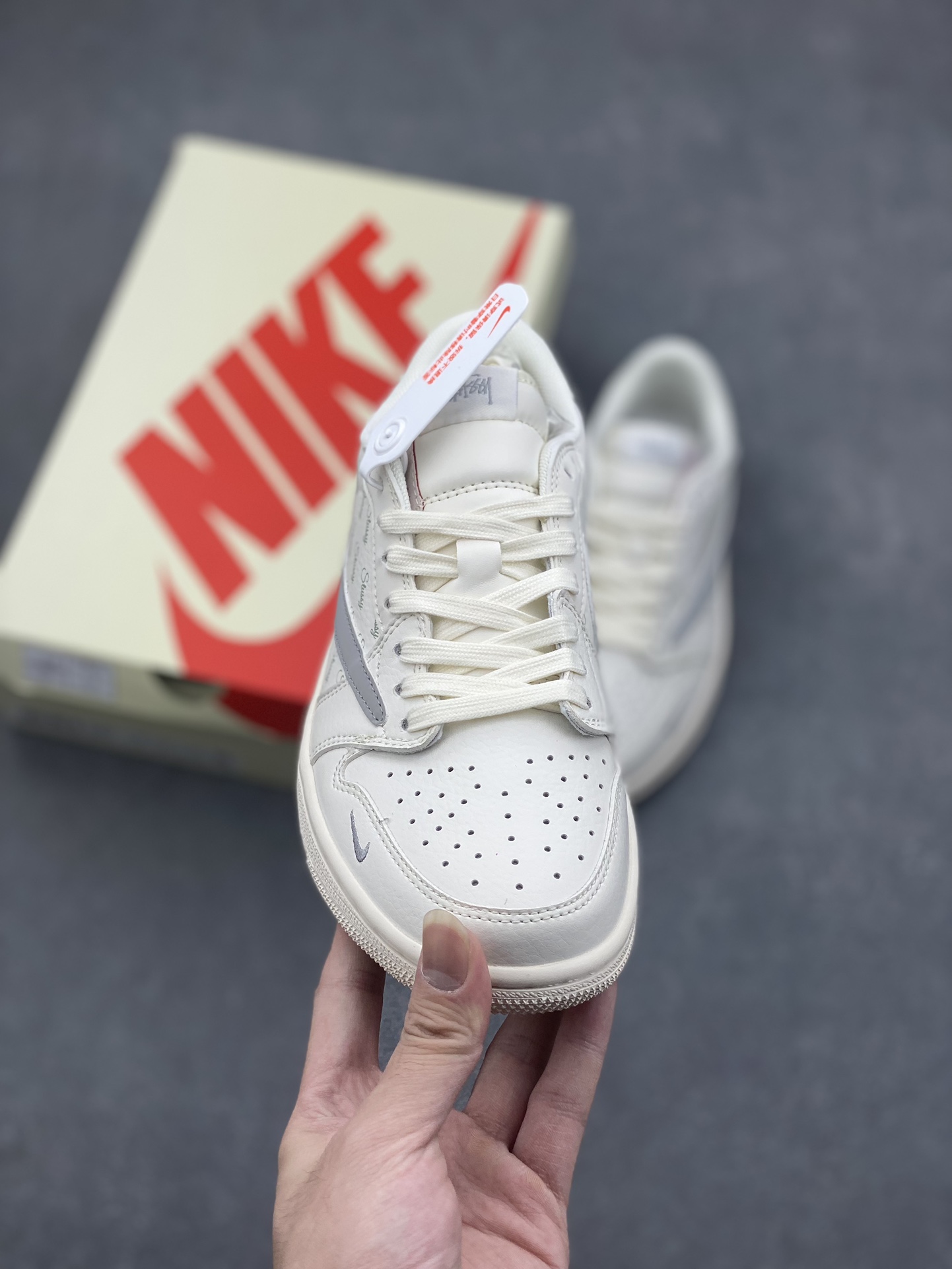 Travis Scott x Fragment Design x Jordan 1 Low OG SP Stussy Collab 3 i1729024419 4085 5