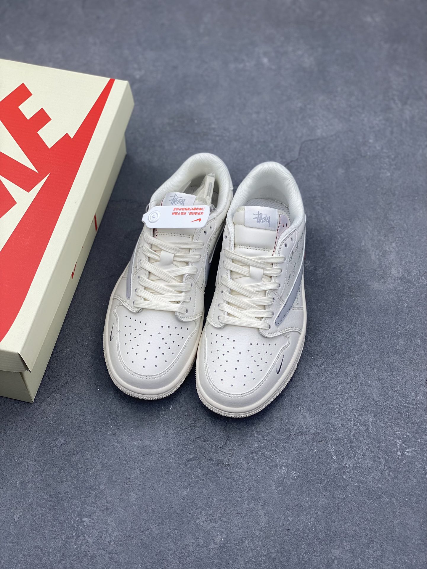 Travis Scott x Fragment Design x Jordan 1 Low OG SP Stussy Collab 9 i1729024419 6913 6