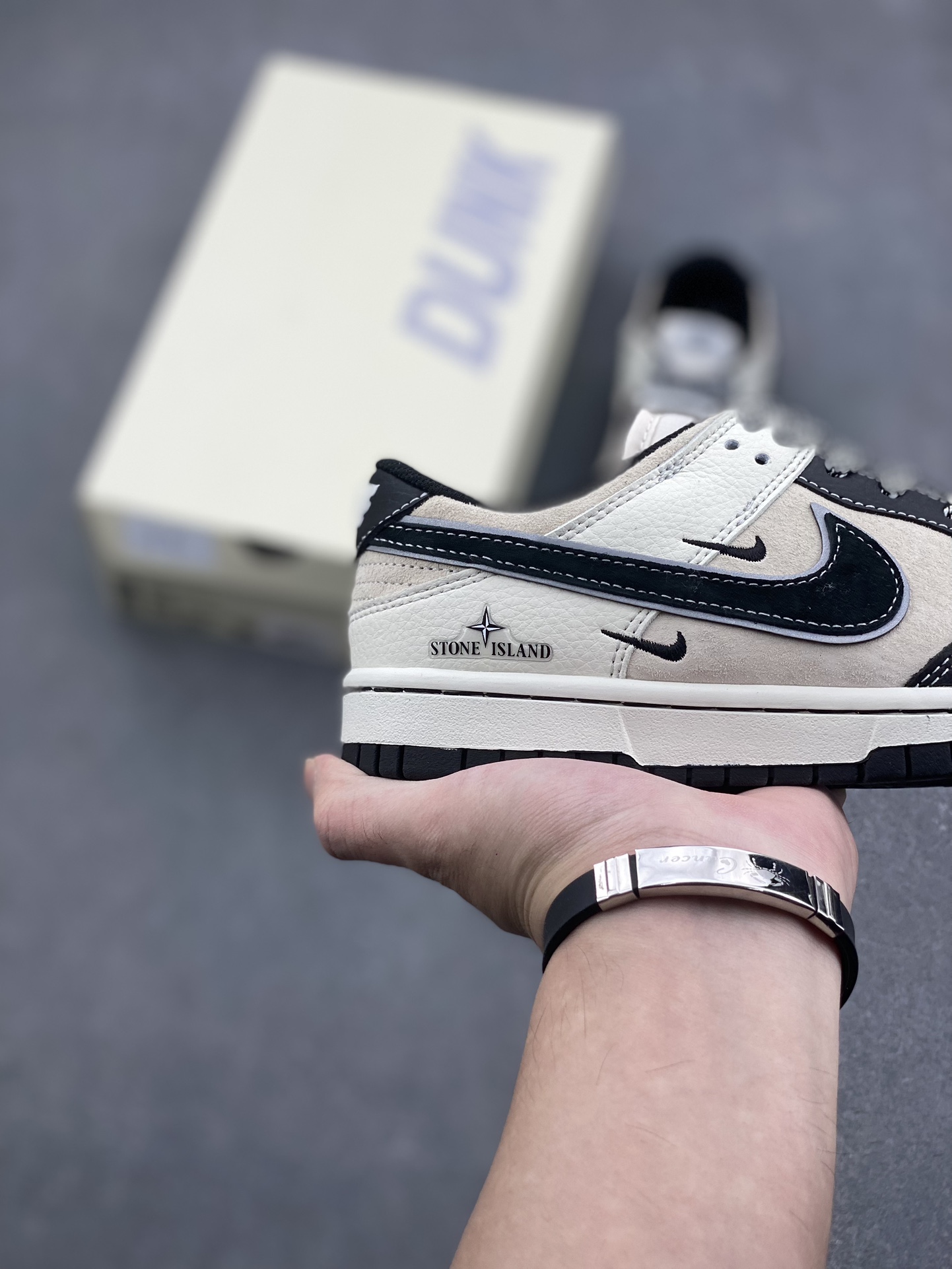 Nike SB Dunk Low Stone Island Custom Casual Sneakers - Limited Edition 6 i1729106269 3352 3