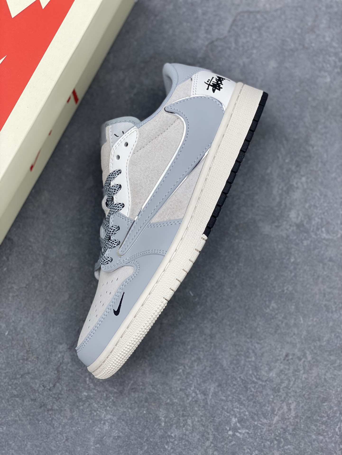 Travis Scott x Fragment Design x Jordan 1 Low OG SP Stussy Collab 8 i1729182206 4890 4