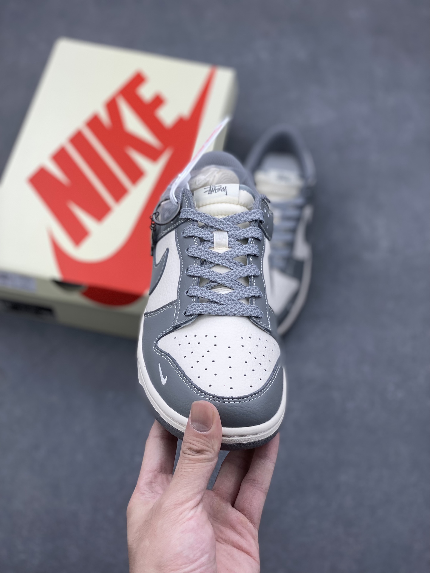 Nike SB Dunk Low Stussy 3 i1729355899 1860 2