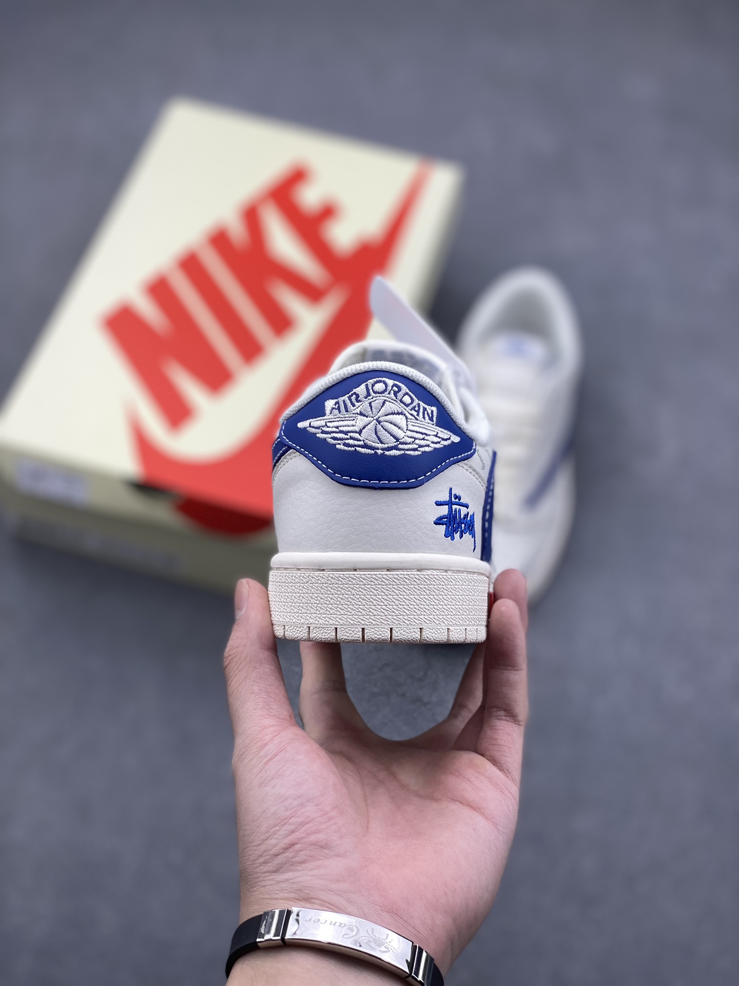 Travis Scott x Fragment Design x Jordan Air Jordan 1 Low OG SP Shoe 5 i1729455453 1478 3