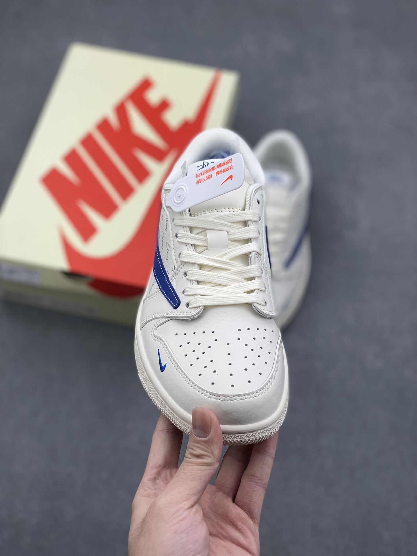 Travis Scott x Fragment Design x Jordan Air Jordan 1 Low OG SP Shoe 3 i1729455453 1542 1