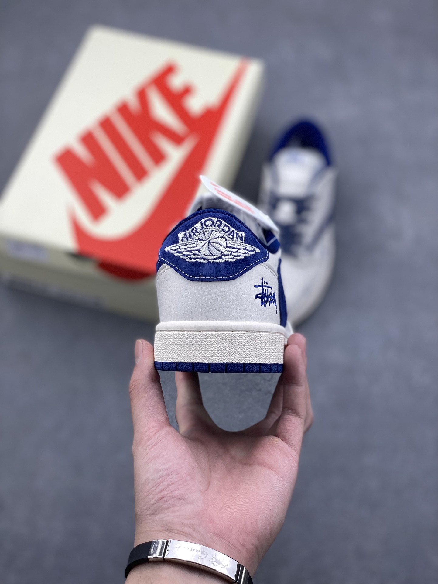 Travis Scott x Fragment Design x Jordan Air Jordan 1 Low OG SP 4 i1729630865 4253 1