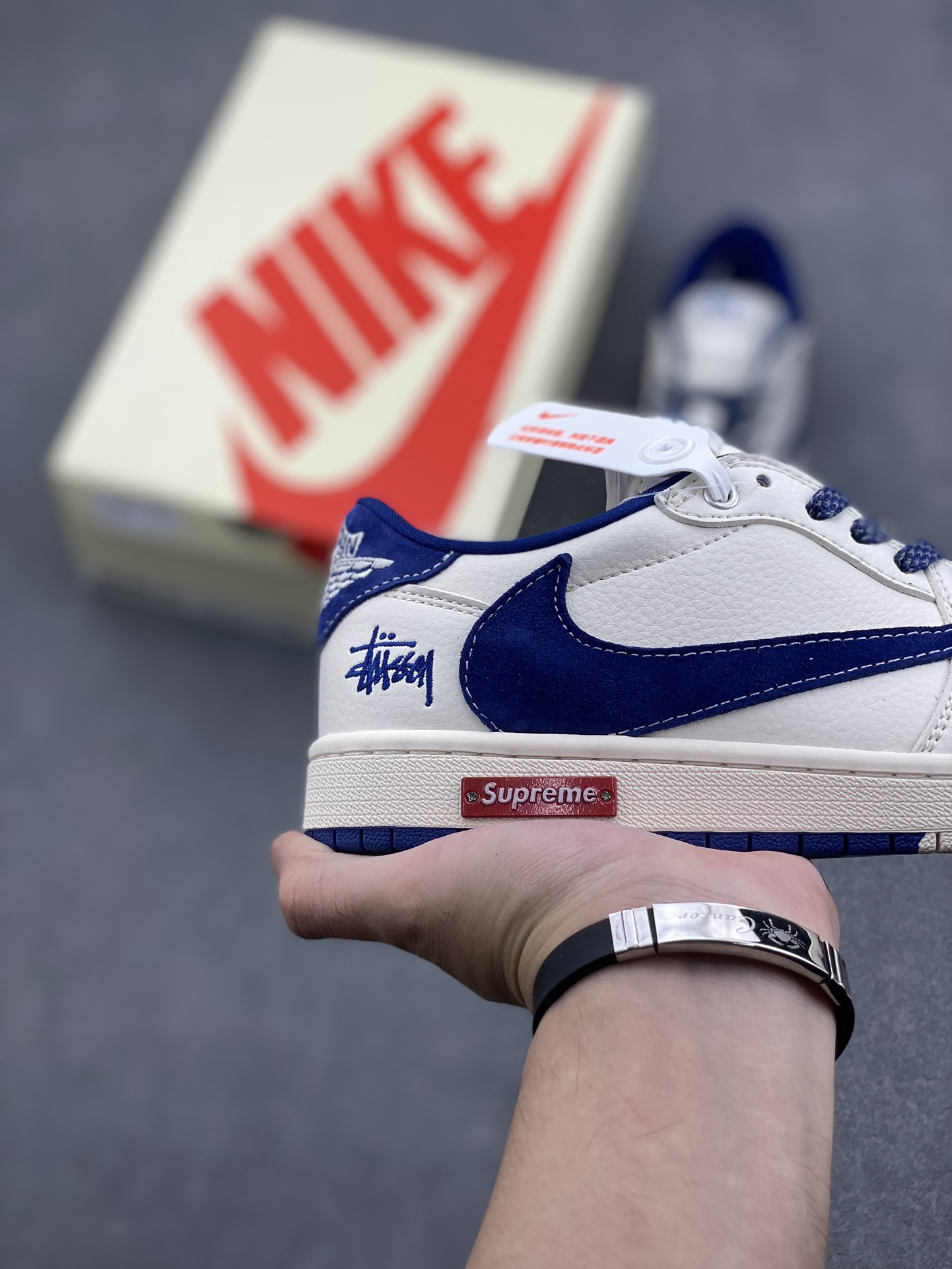 Travis Scott x Fragment Design x Jordan Air Jordan 1 Low OG SP 5 i1729630865 4373 3