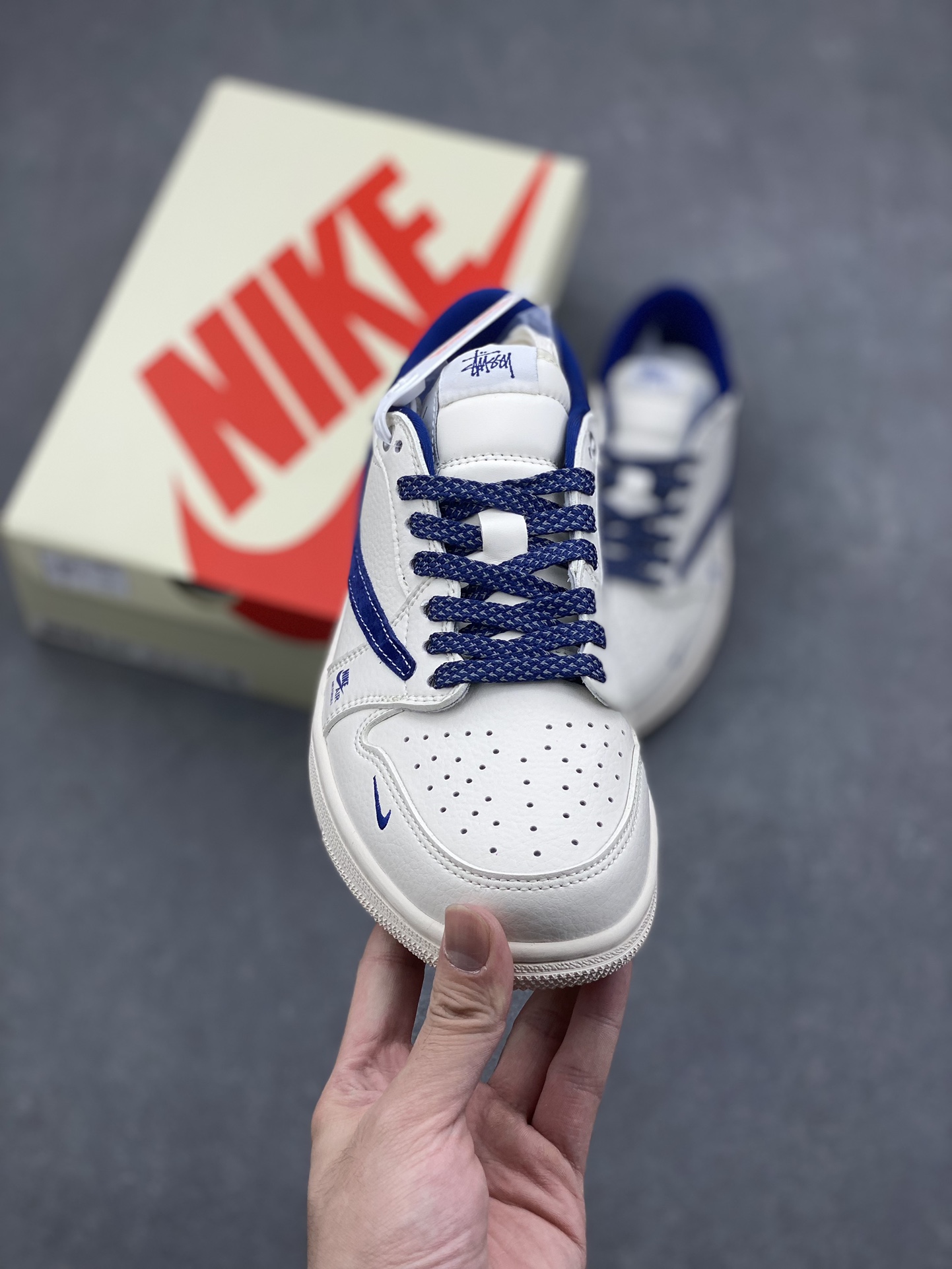 Travis Scott x Fragment Design x Jordan Air Jordan 1 Low OG SP 2 i1729630865 6755 0