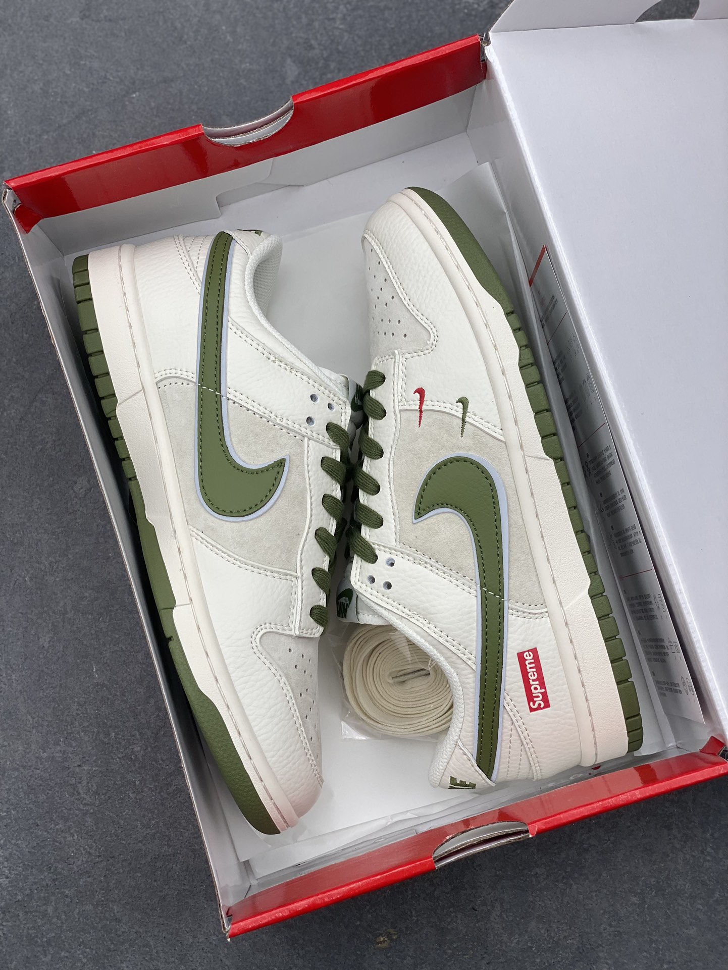 Nike SB Dunk Low Supreme Double Swoosh Sneakers - Deep Green Custom Edition 9 i1729631751 9410 7