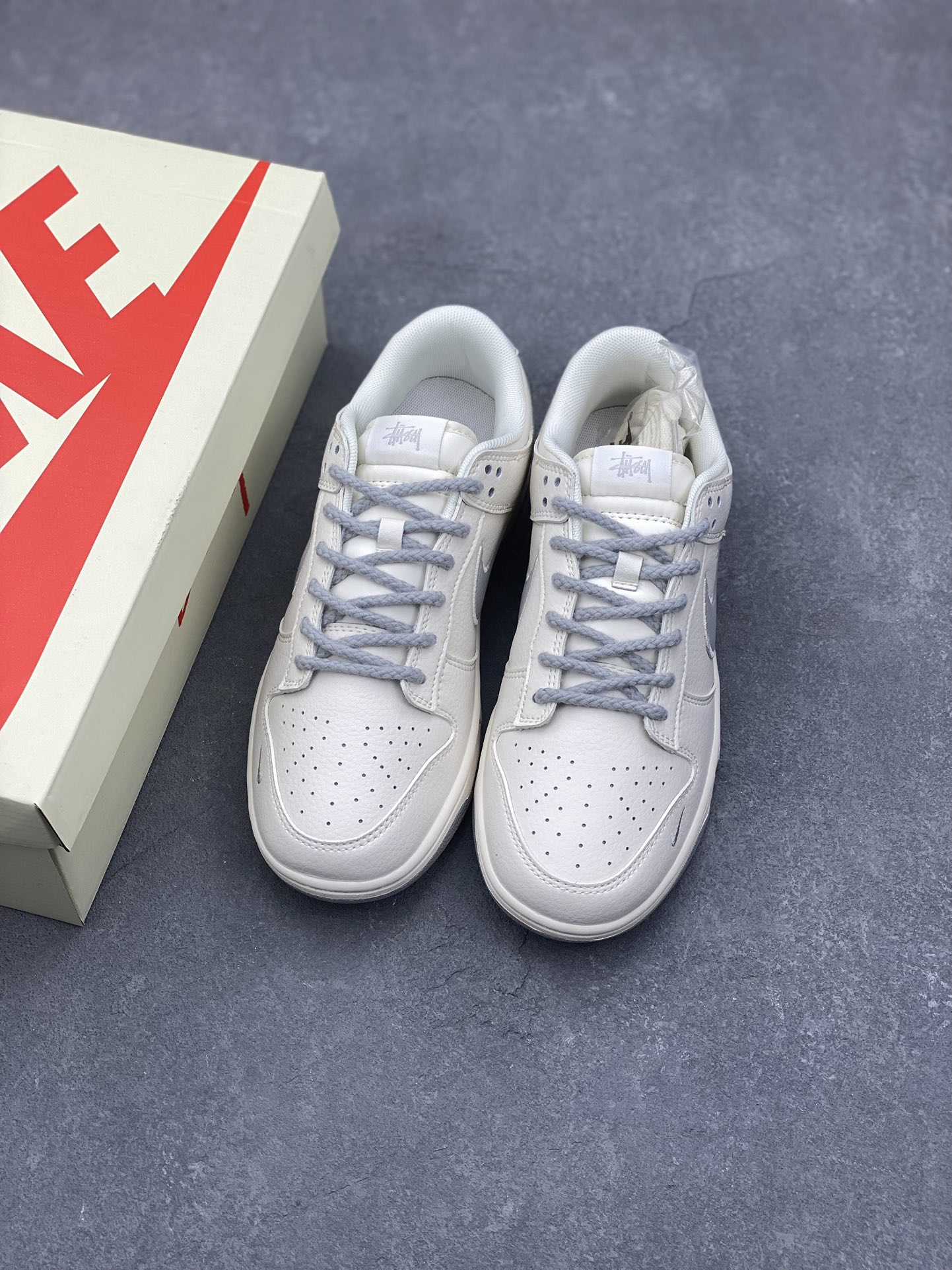 Nike SB Dunk Low Stussy Collab Anniversary Custom Casual Sneakers 9 i1729700926 2985 8