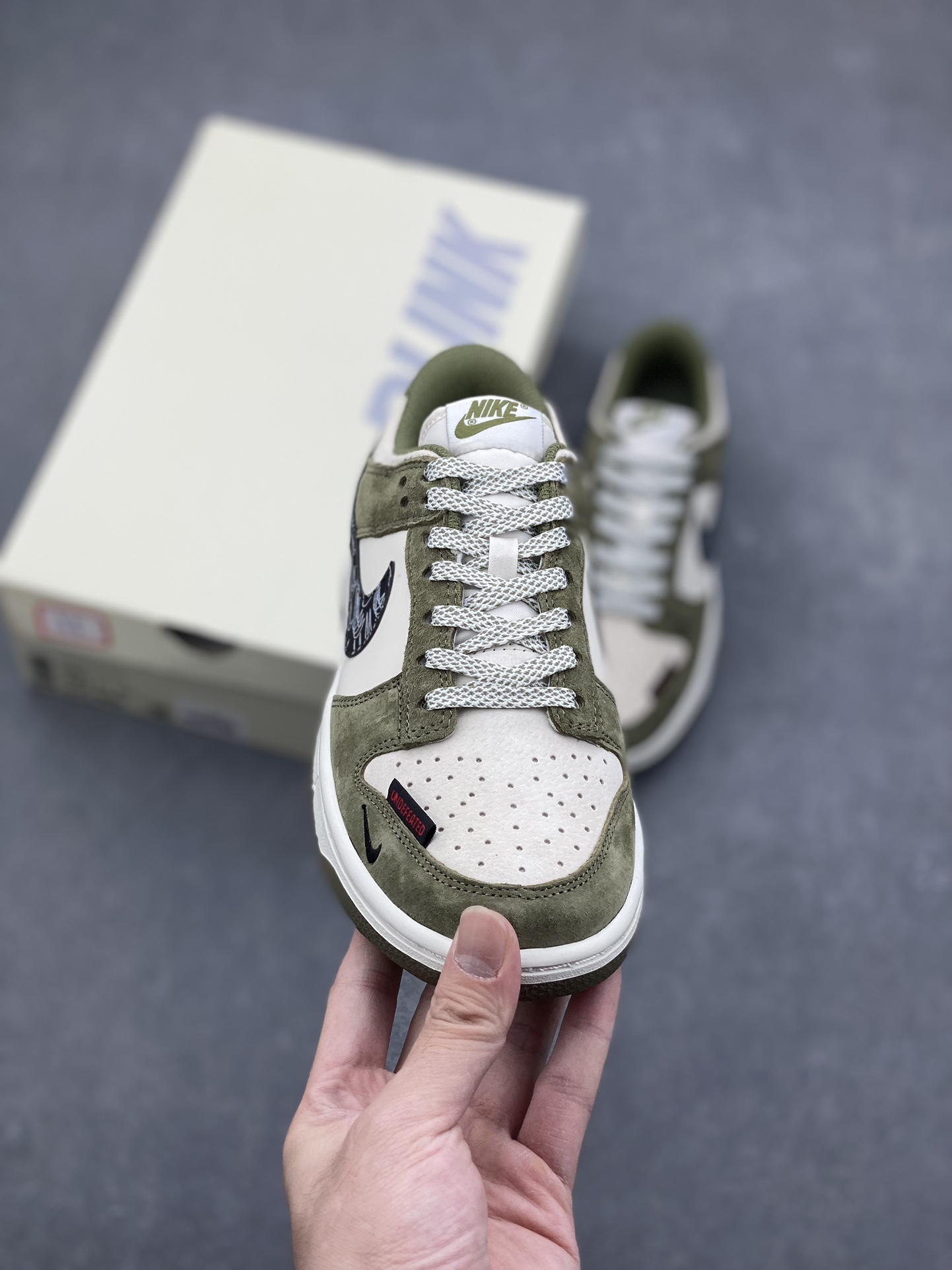 Nike SB Dunk Low UN Phantom Green Black – Premium Custom Sneakers 2 i1729813632 2028 1