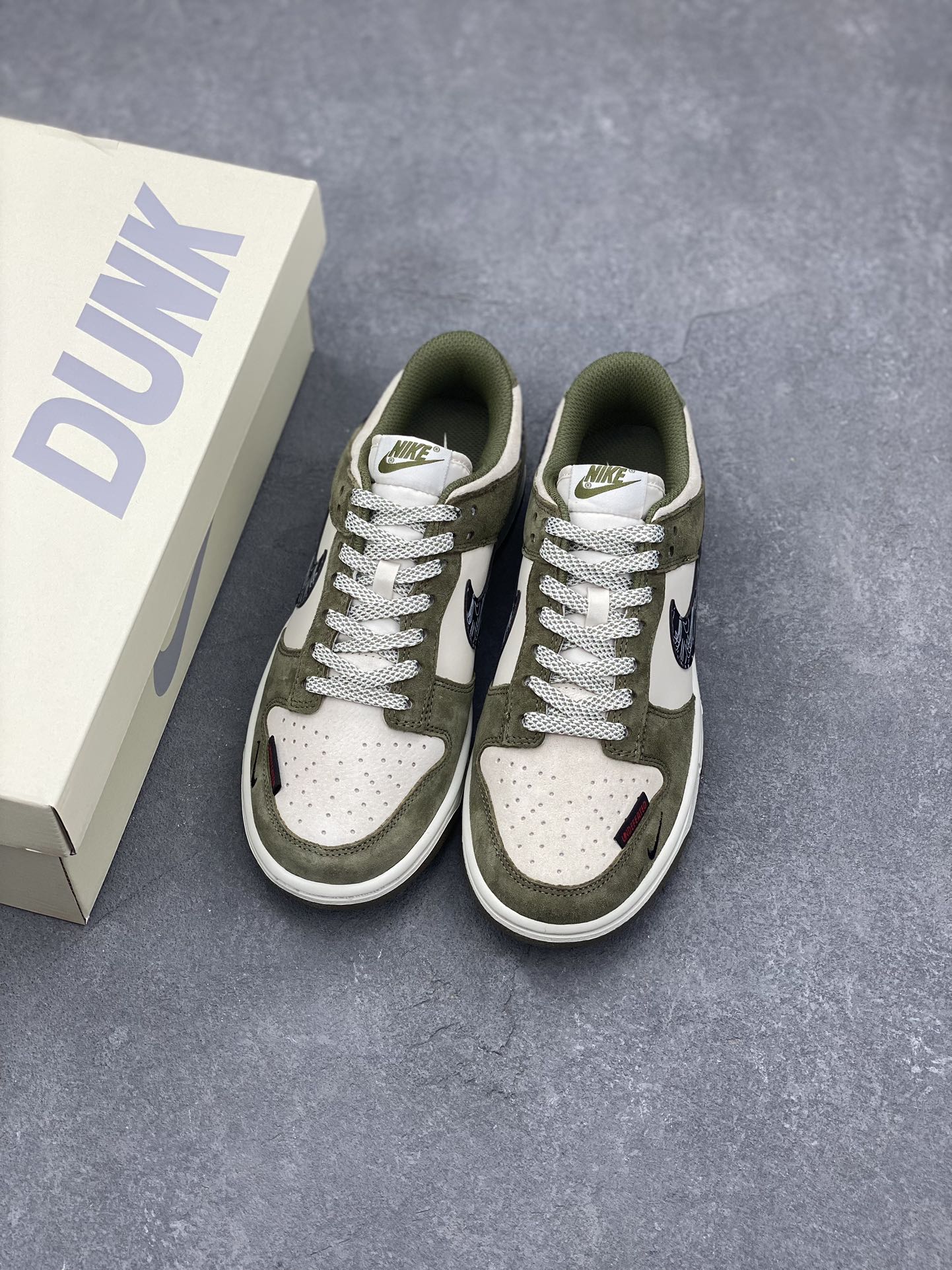 Nike SB Dunk Low UN Phantom Green Black – Premium Custom Sneakers 8 i1729813632 207 5