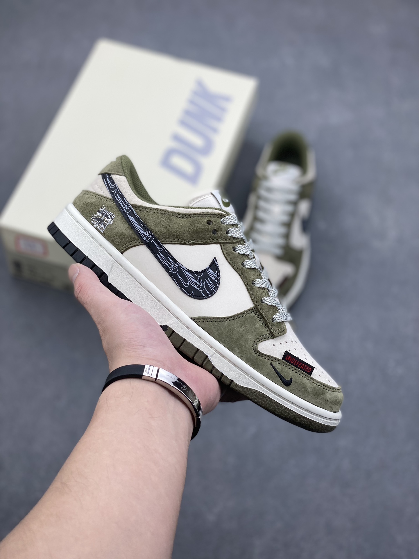 Nike SB Dunk Low UN Phantom Green Black – Premium Custom Sneakers 1 i1729813633 8473 8