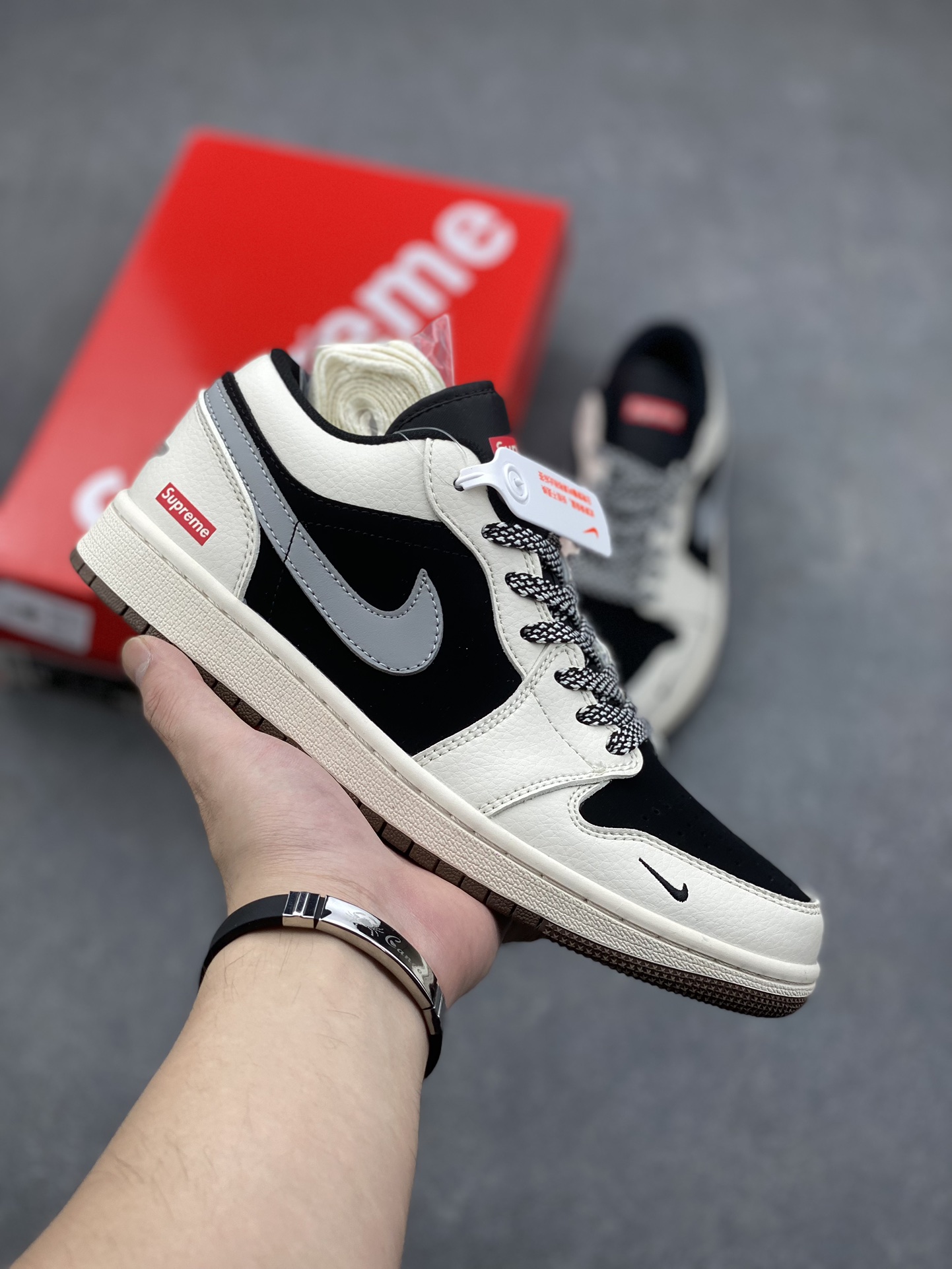 Nike Air Jordan 1 x Supreme Low Top Sneakers - Retro, Shock Absorbent, Durable 2 i1729968357 1931 4
