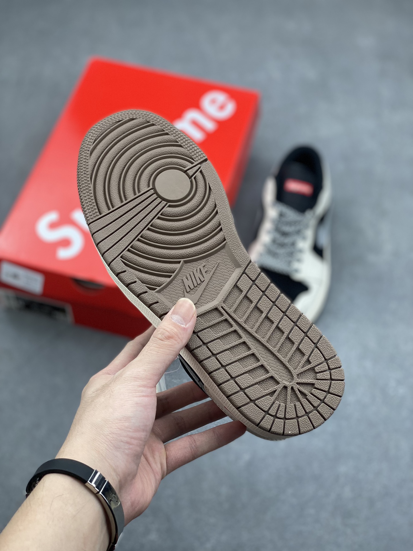 Nike Air Jordan 1 x Supreme Low Top Sneakers - Retro, Shock Absorbent, Durable 7 i1729968357 2326 8
