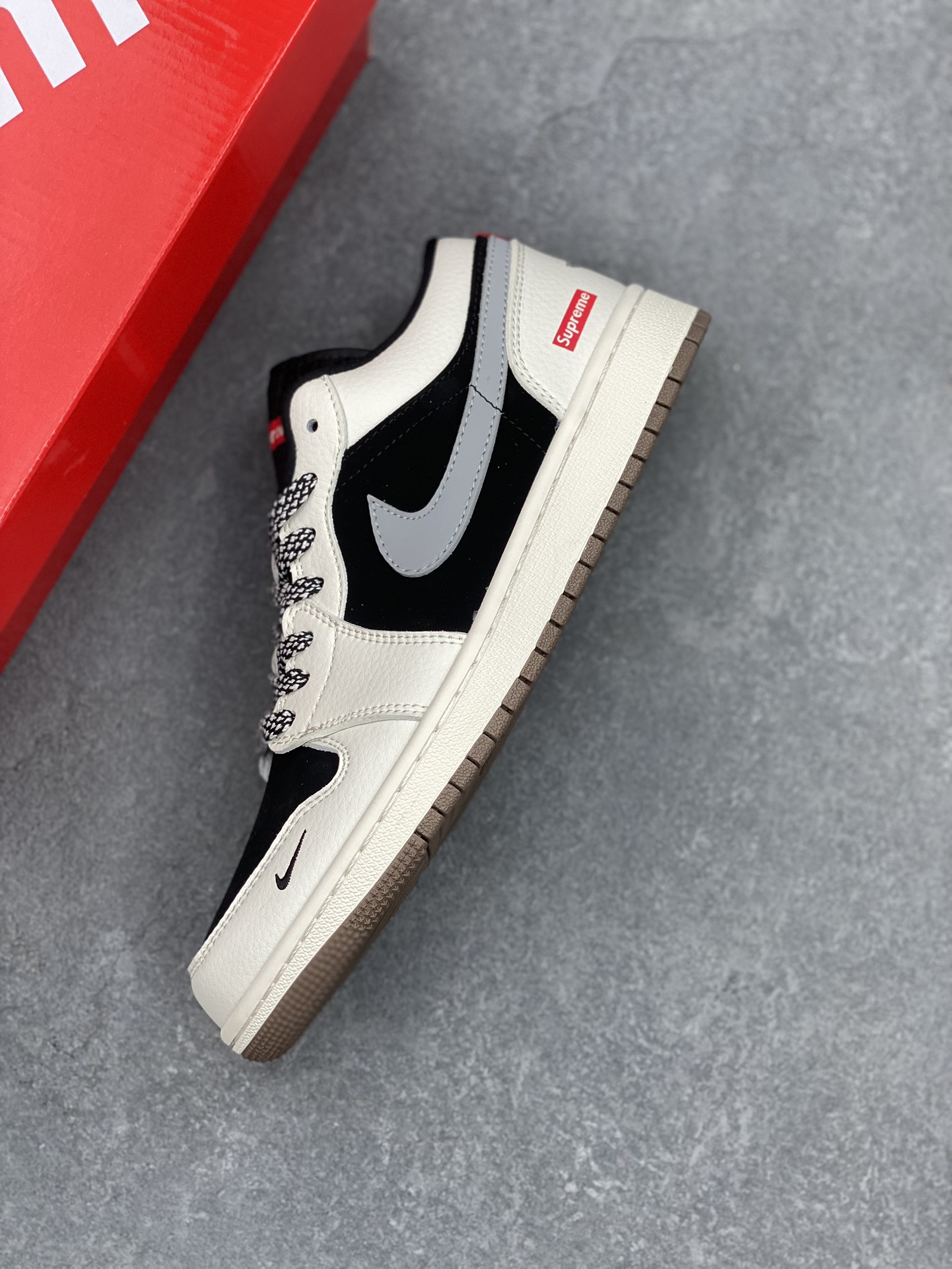 Nike Air Jordan 1 x Supreme Low Top Sneakers - Retro, Shock Absorbent, Durable 8 i1729968357 728 5