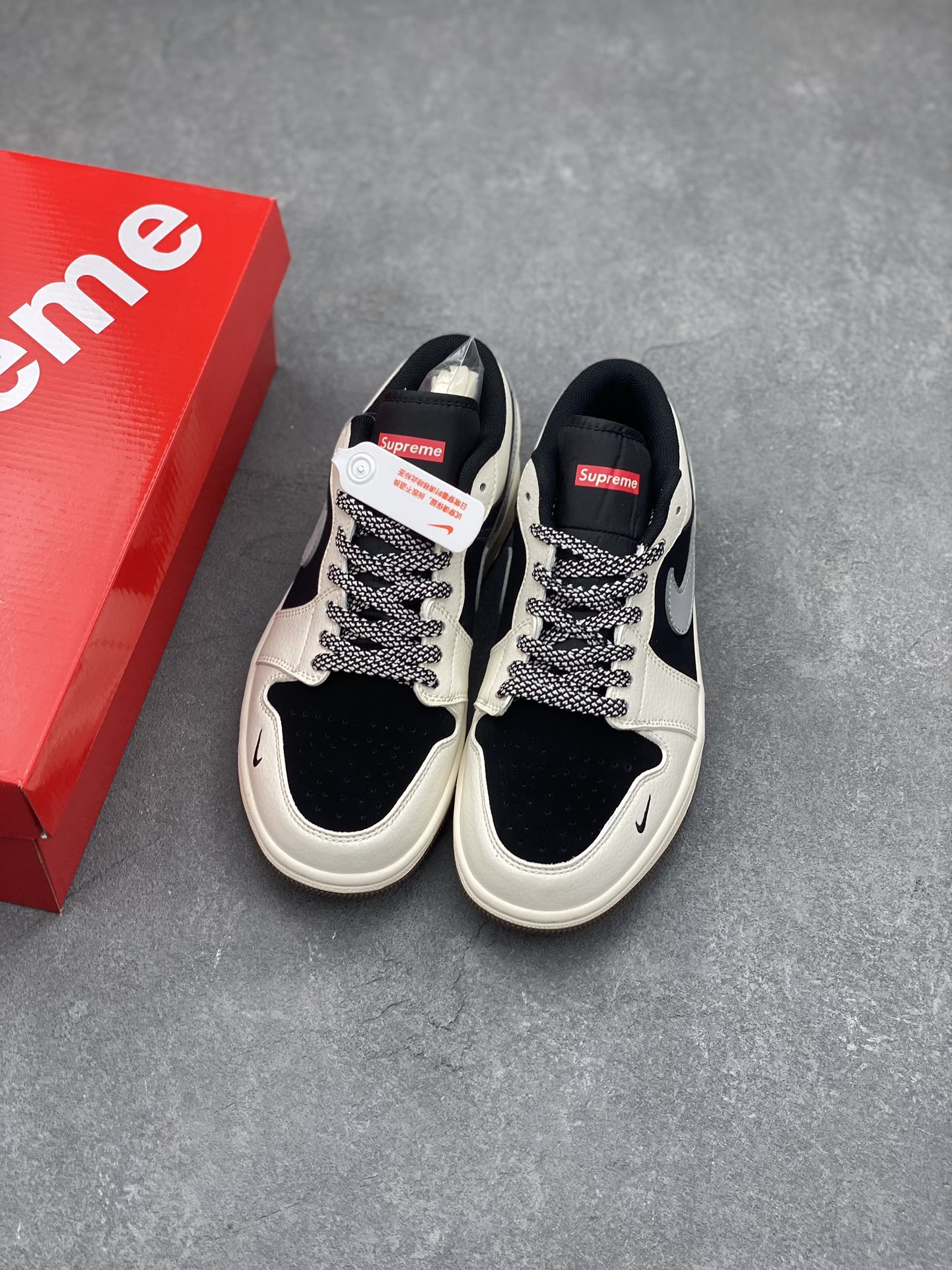 Nike Air Jordan 1 x Supreme Low Top Sneakers - Retro, Shock Absorbent, Durable 9 i1729968357 8956 3