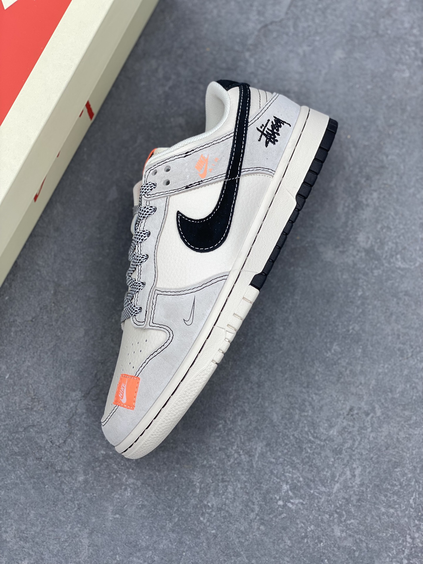 Nike SB Dunk Low Stussy Low-Top Sneakers 7 i1729968591 4667 2