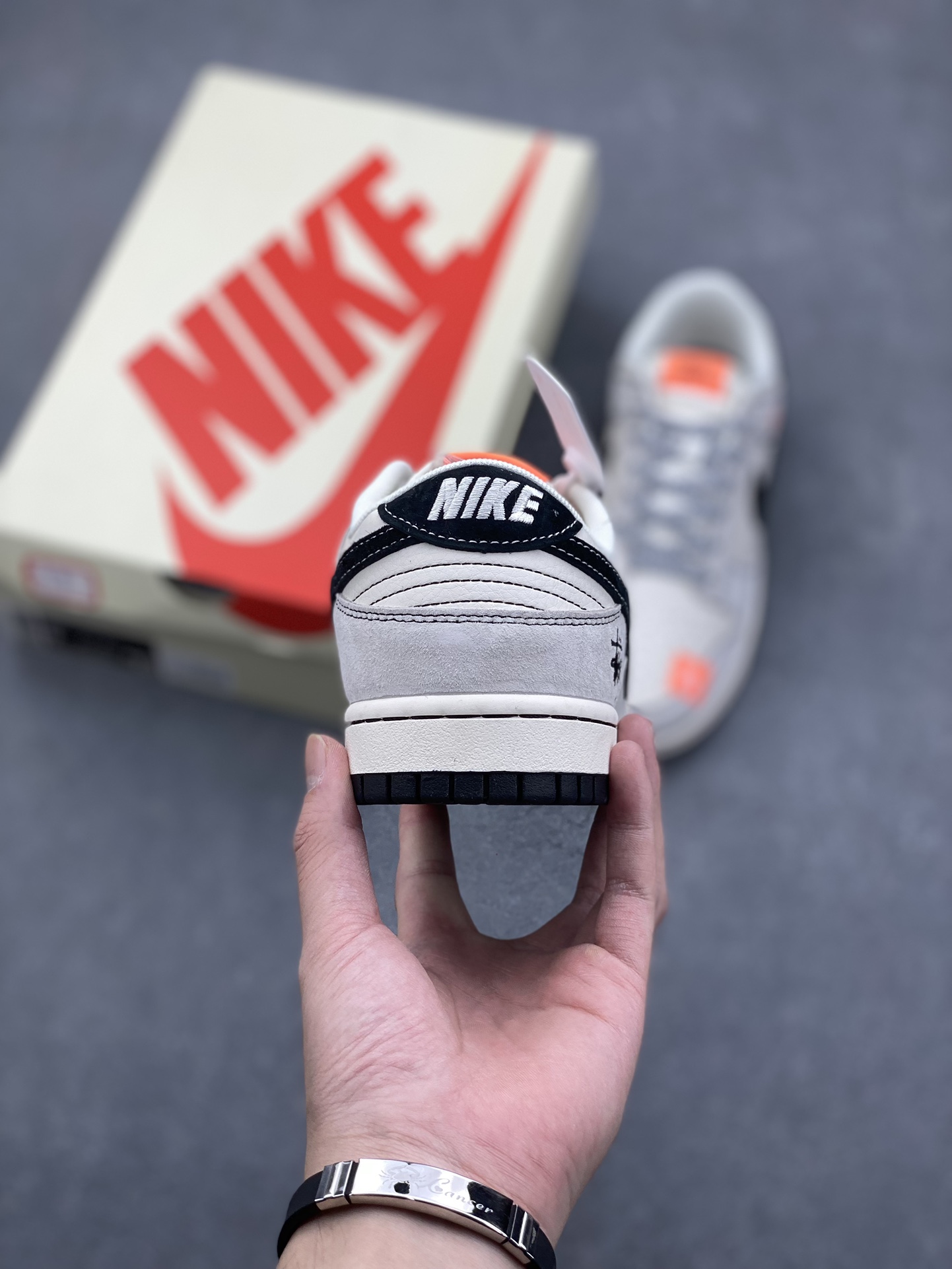 Nike SB Dunk Low Stussy Low-Top Sneakers 4 i1729968591 8980 0