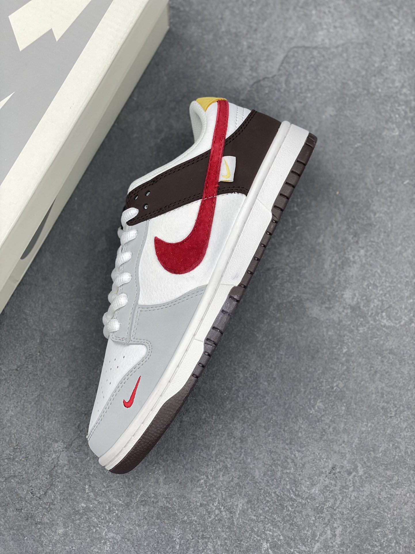 Nike SB Dunk Low 'Color Block Red Swoosh' Premium Casual Sneakers 8 i1730050122 1693 1