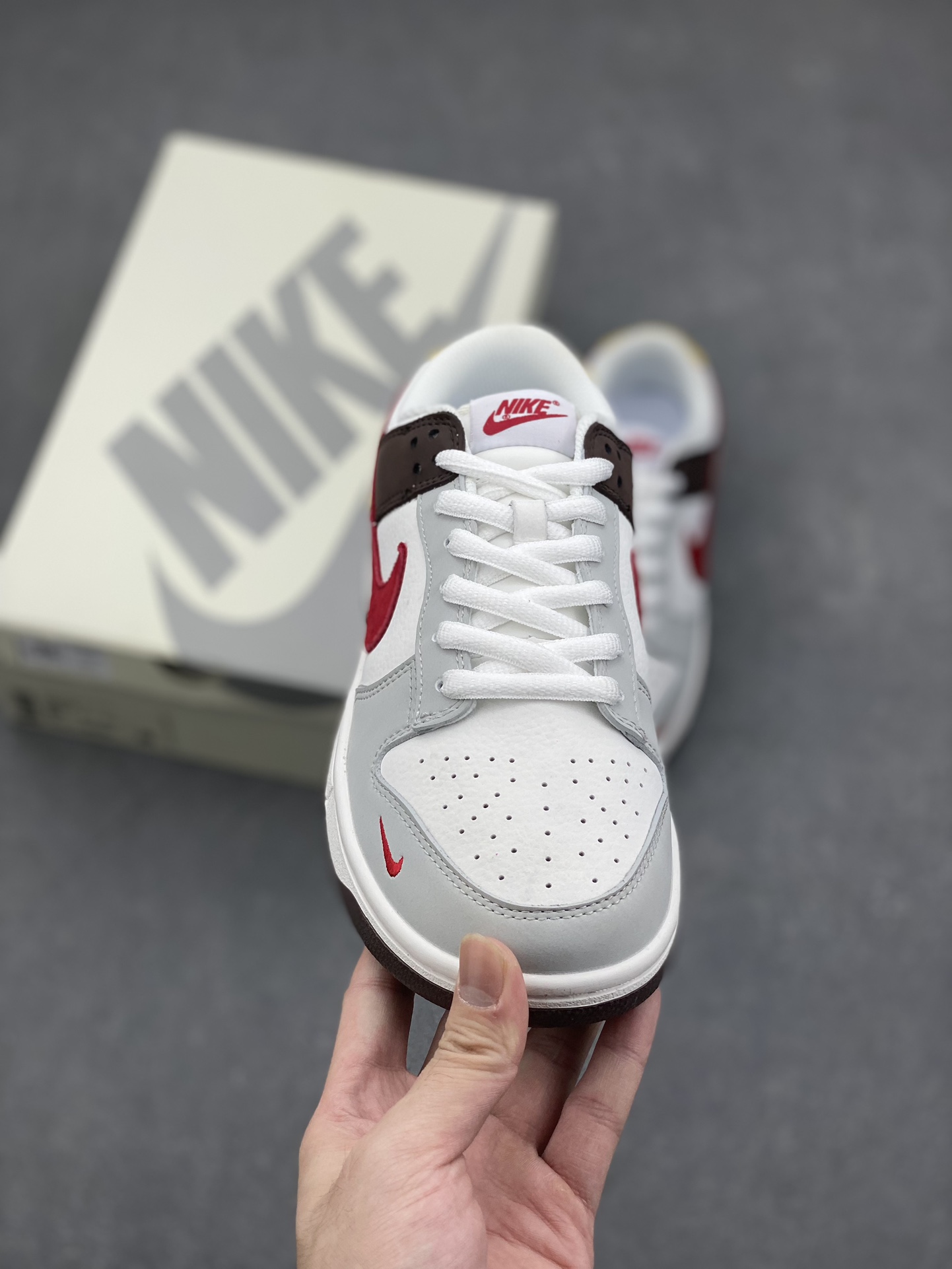 Nike SB Dunk Low 'Color Block Red Swoosh' Premium Casual Sneakers 3 i1730050122 2538 0