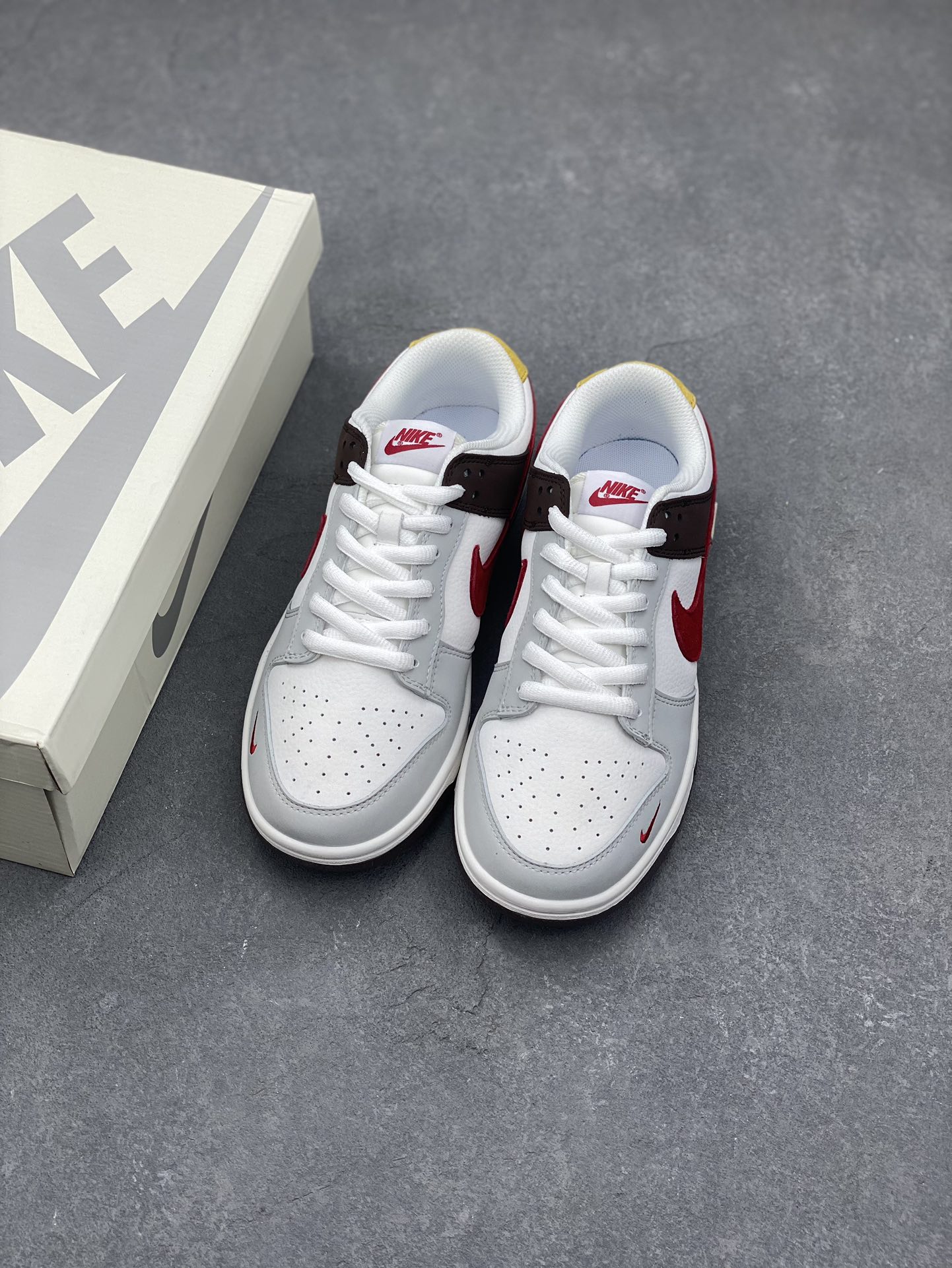 Nike SB Dunk Low 'Color Block Red Swoosh' Premium Casual Sneakers 9 i1730050122 3734 5
