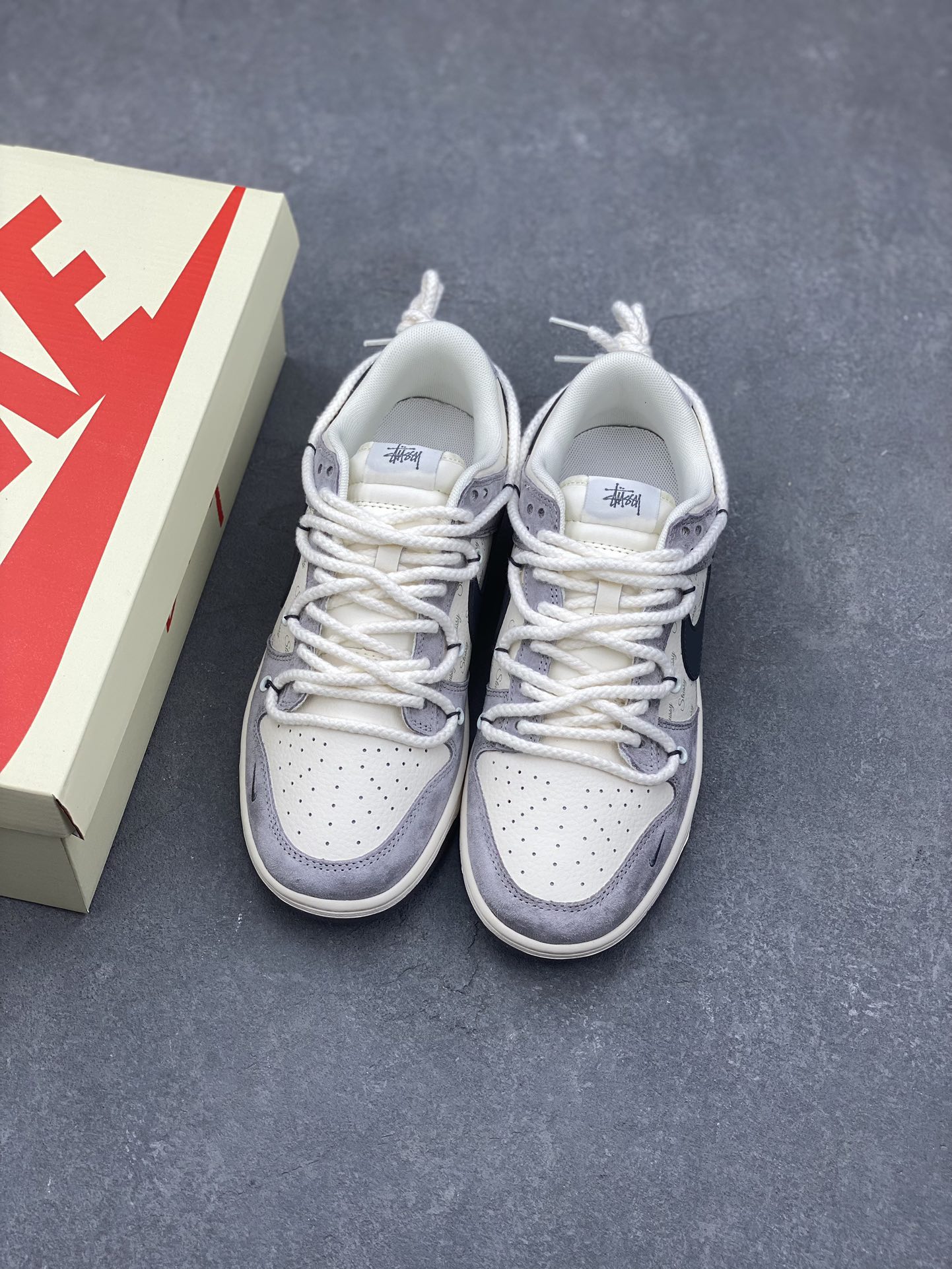 Nike SB Dunk Low Stussy Collab Anniversary Edition - Premium Skate Shoes 8 i1730050520 1575 0