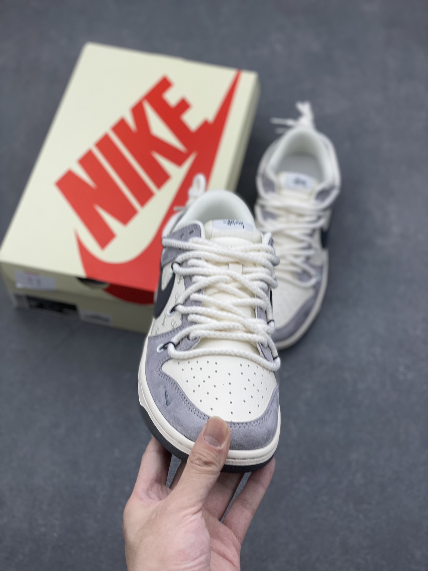 Nike SB Dunk Low Stussy Collab Anniversary Edition - Premium Skate Shoes 2 i1730050520 305 7