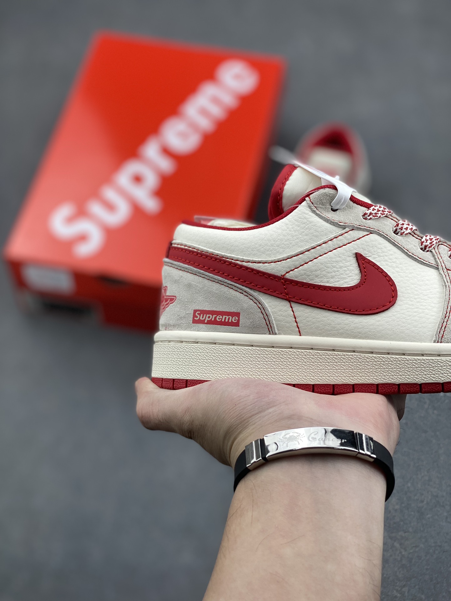 Nike Air Jordan 1 Low Retro: Supreme Collab, Premium Comfort Sneakers 6 i1730139199 3638 6