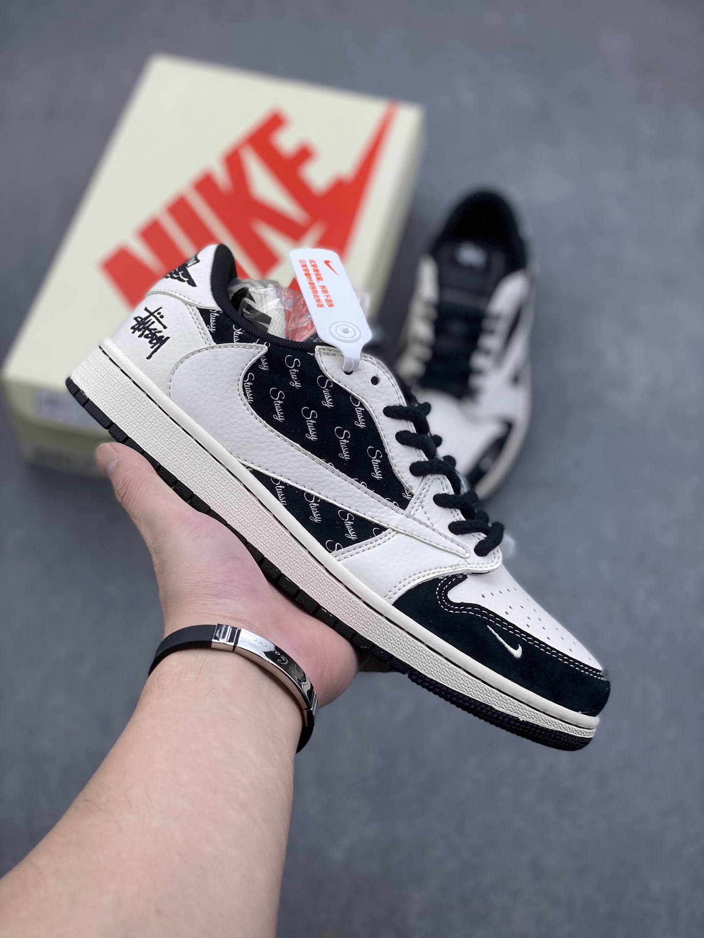 Travis Scott x Fragment Design x Stussy Air Jordan 1 Low OG SP 2 i1730220109 6583 3