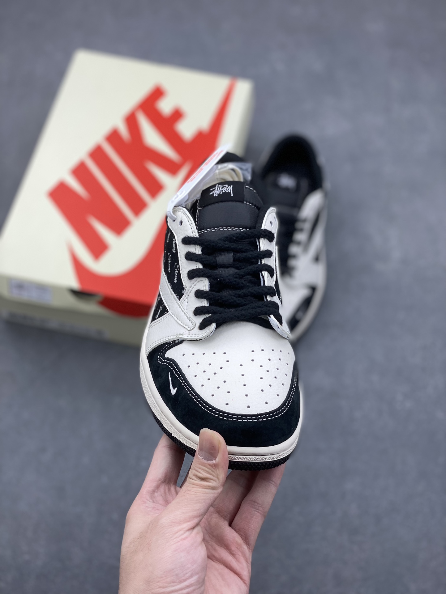 Travis Scott x Fragment Design x Stussy Air Jordan 1 Low OG SP 3 i1730220122 1436 0