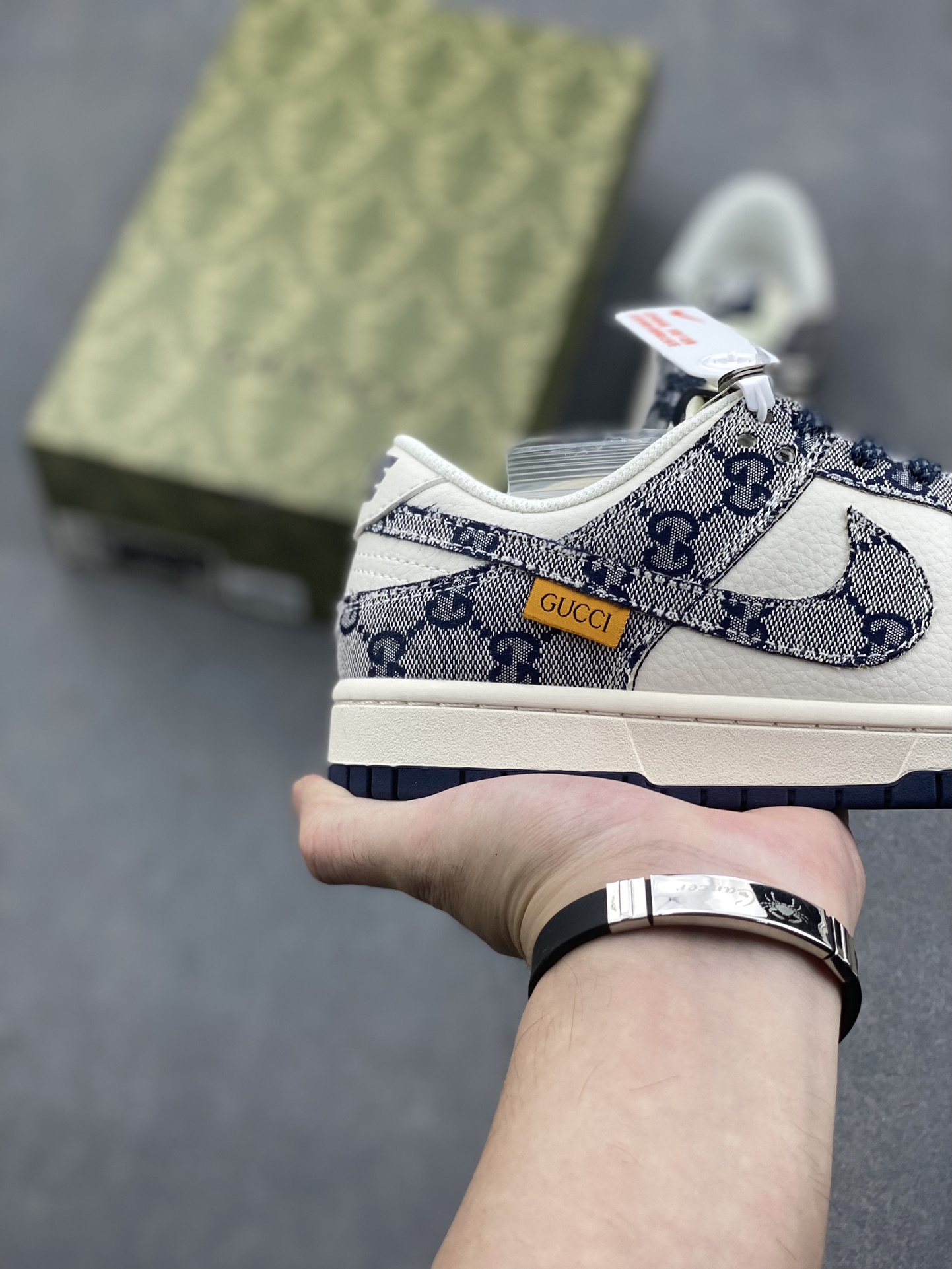 Nike SB Dunk Low Gucci Collaboration Casual Skateboarding Shoes 5 i1730398487 8921 8