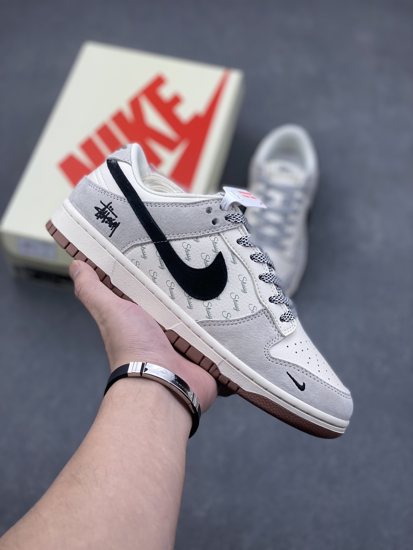 Nike SB Dunk Low Stussy Collab Gray Black Gum Sole Anniversary Edition 2 i1730651283 6058 1