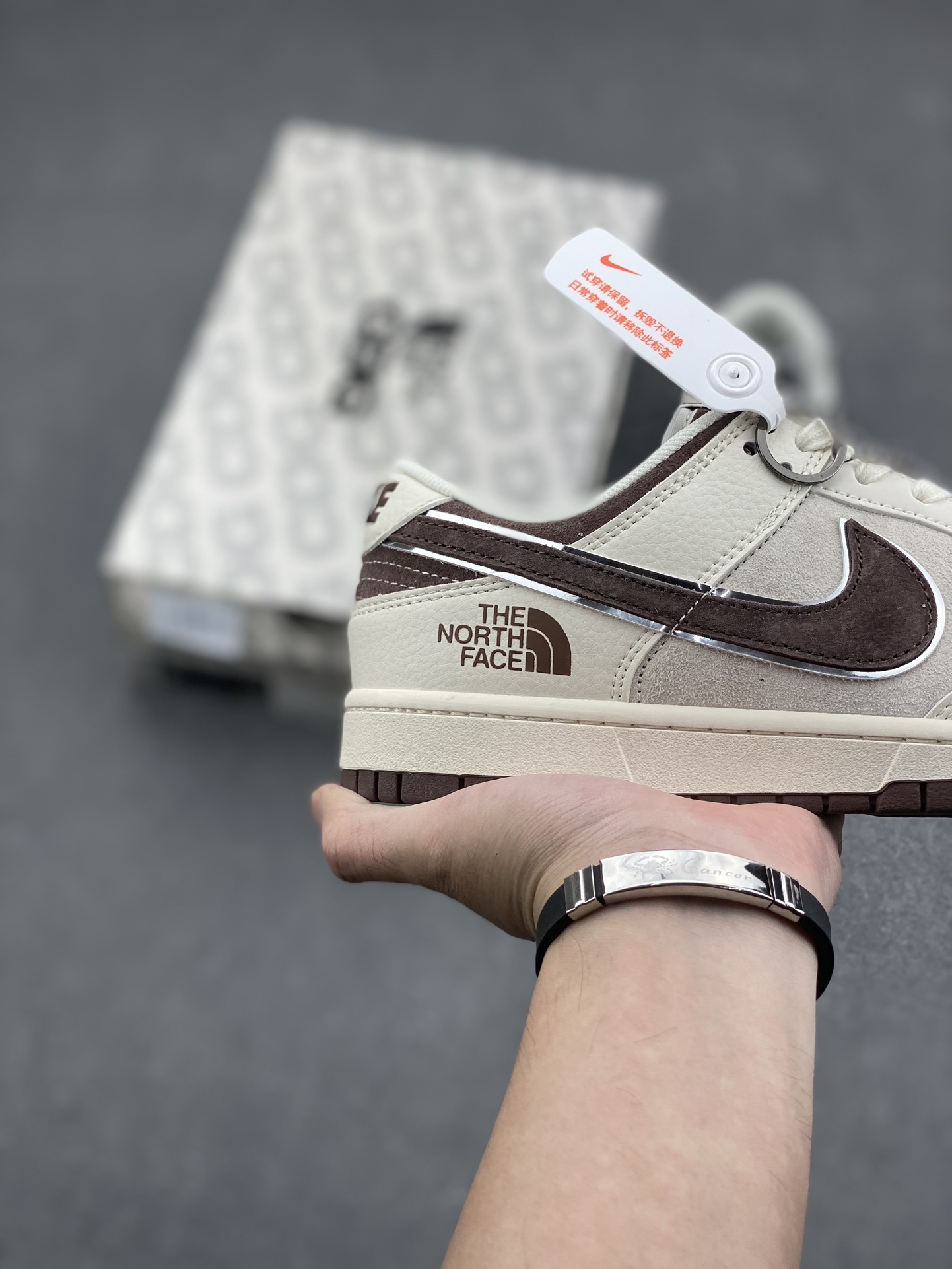 Nike SB Dunk Low The North Face Custom Sneakers - Brown & Beige 5 i1730651471 5002 0