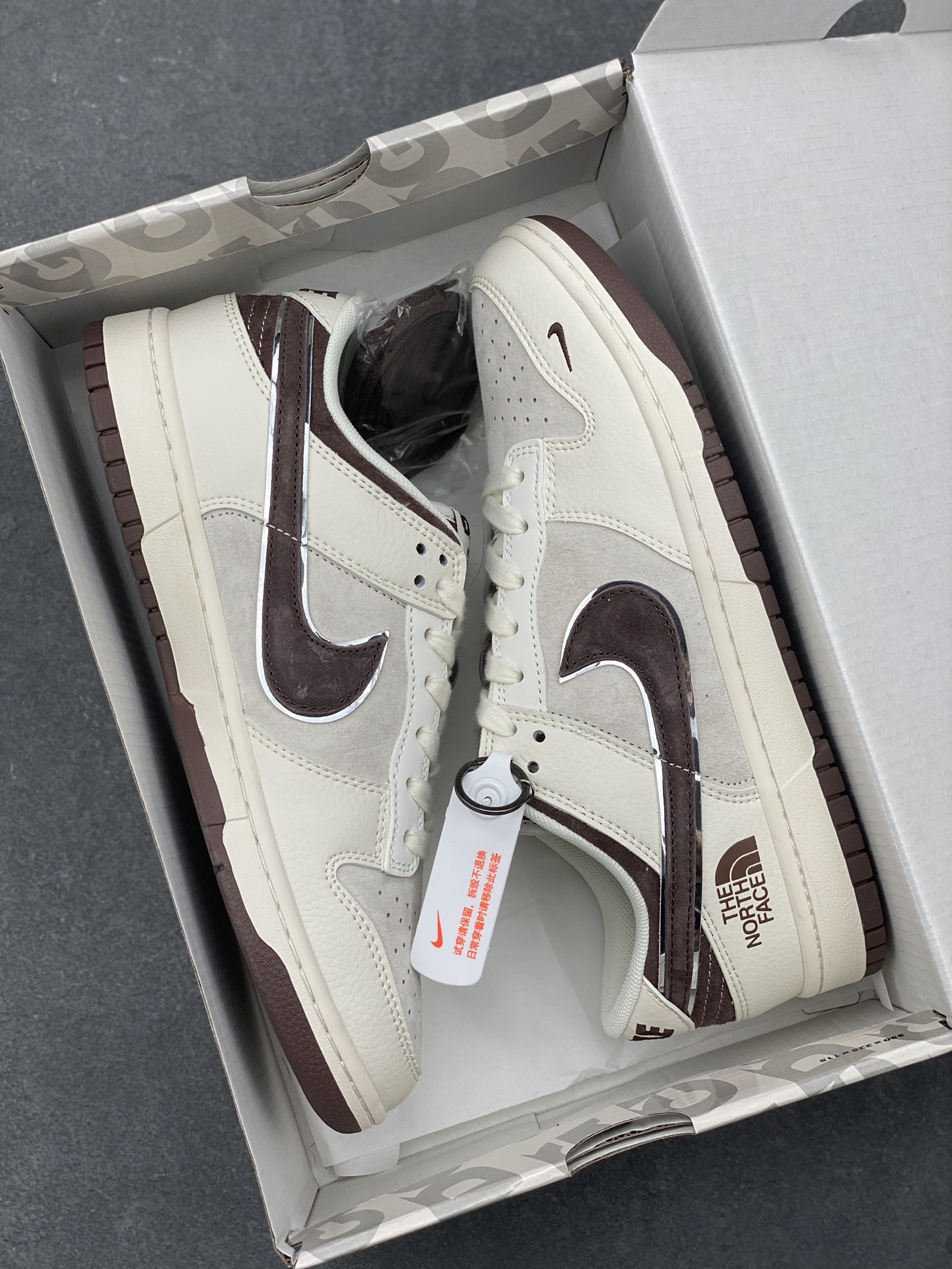 Nike SB Dunk Low The North Face Custom Sneakers - Brown & Beige 9 i1730651471 5307 2
