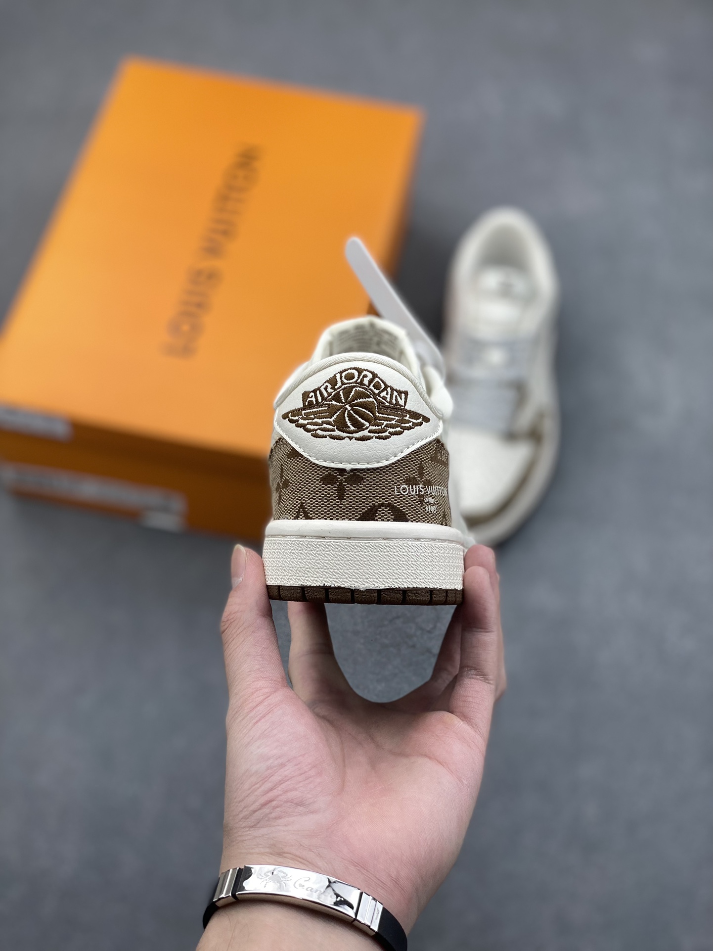 Travis Scott x Fragment Design x Jordan 1 Low OG SP Louis Vuitton 5 i1730741072 123 6