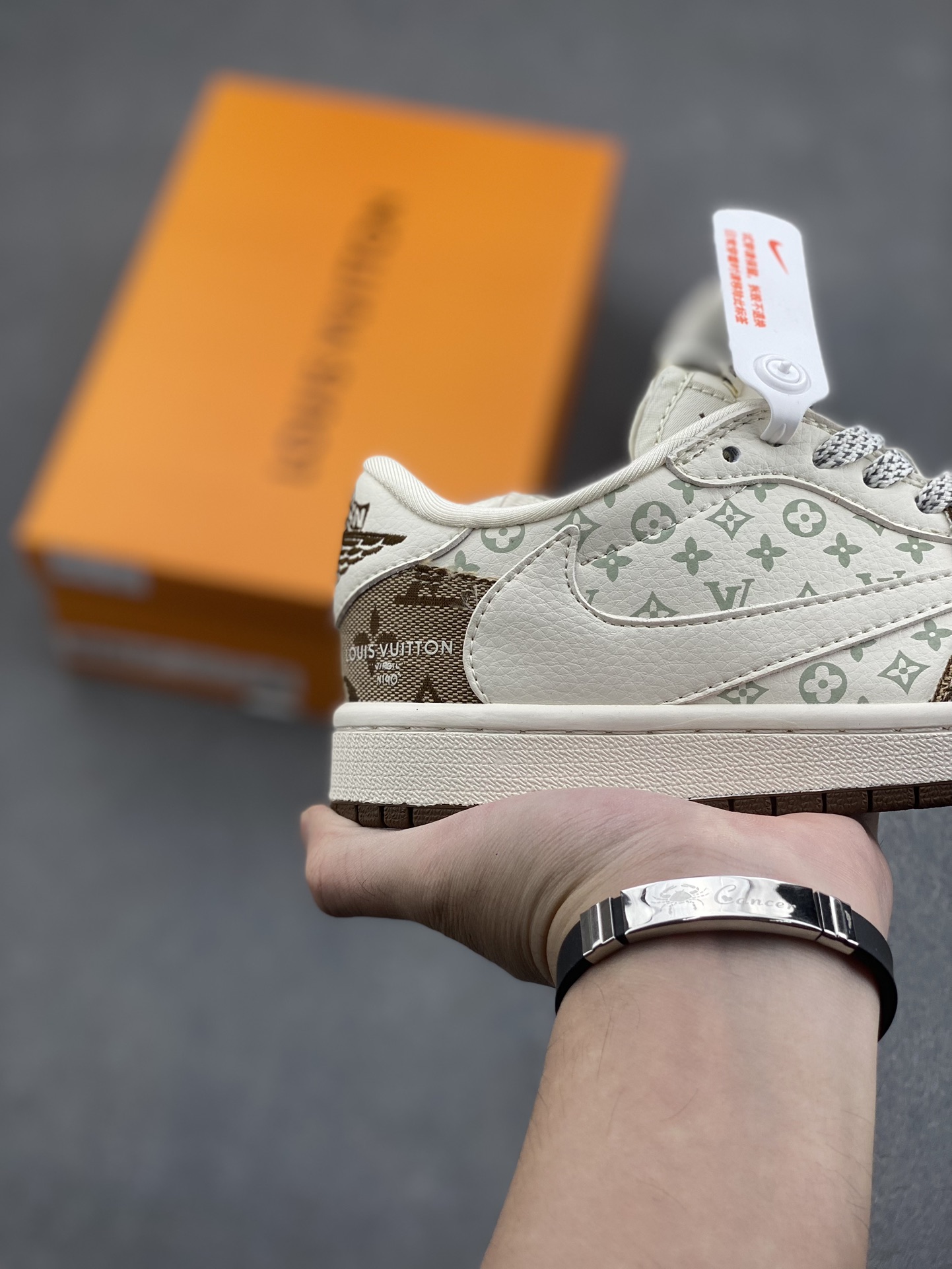 Travis Scott x Fragment Design x Jordan 1 Low OG SP Louis Vuitton 6 i1730741072 4441 3