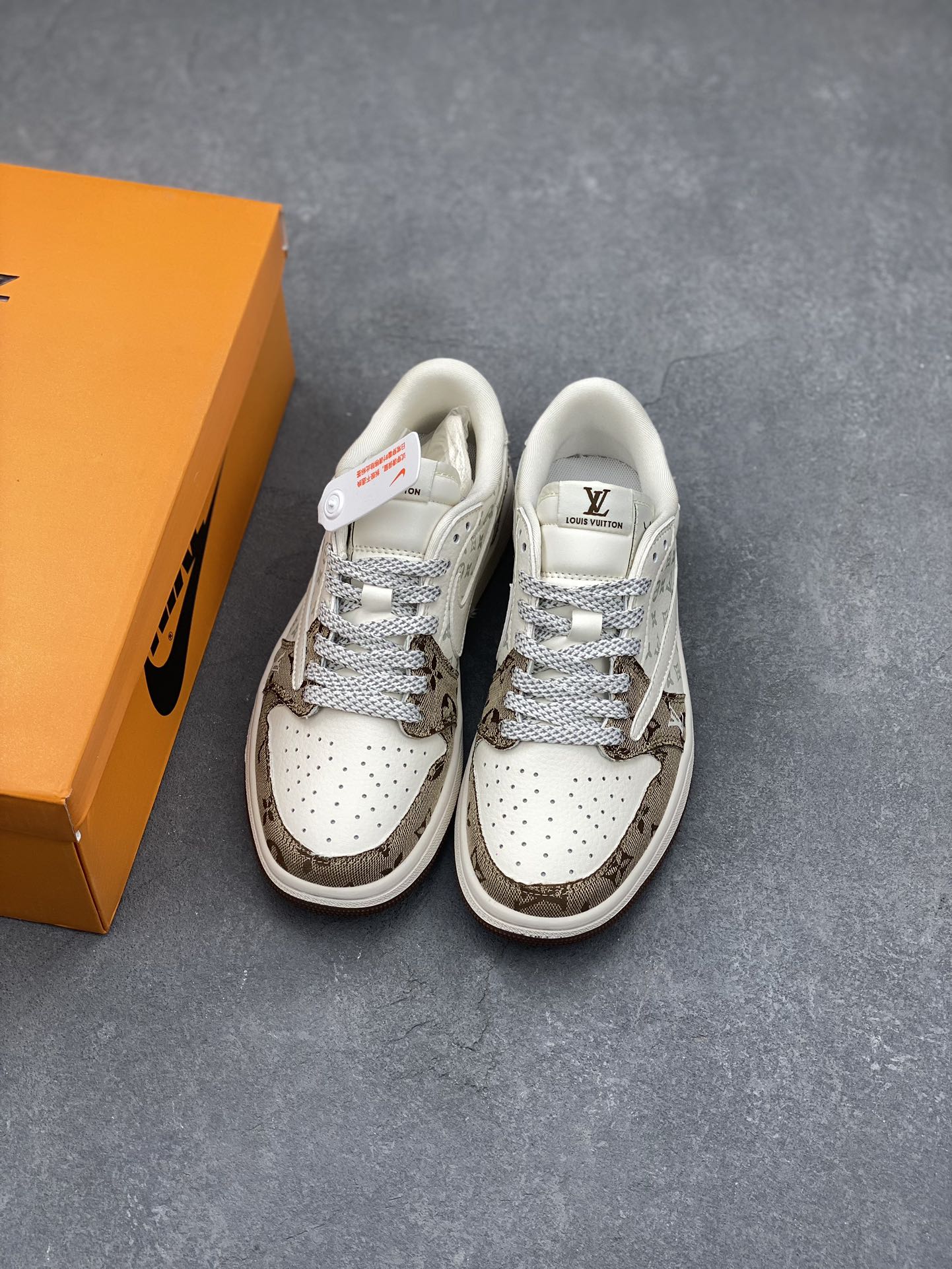 Travis Scott x Fragment Design x Jordan 1 Low OG SP Louis Vuitton 9 i1730741072 4694 0