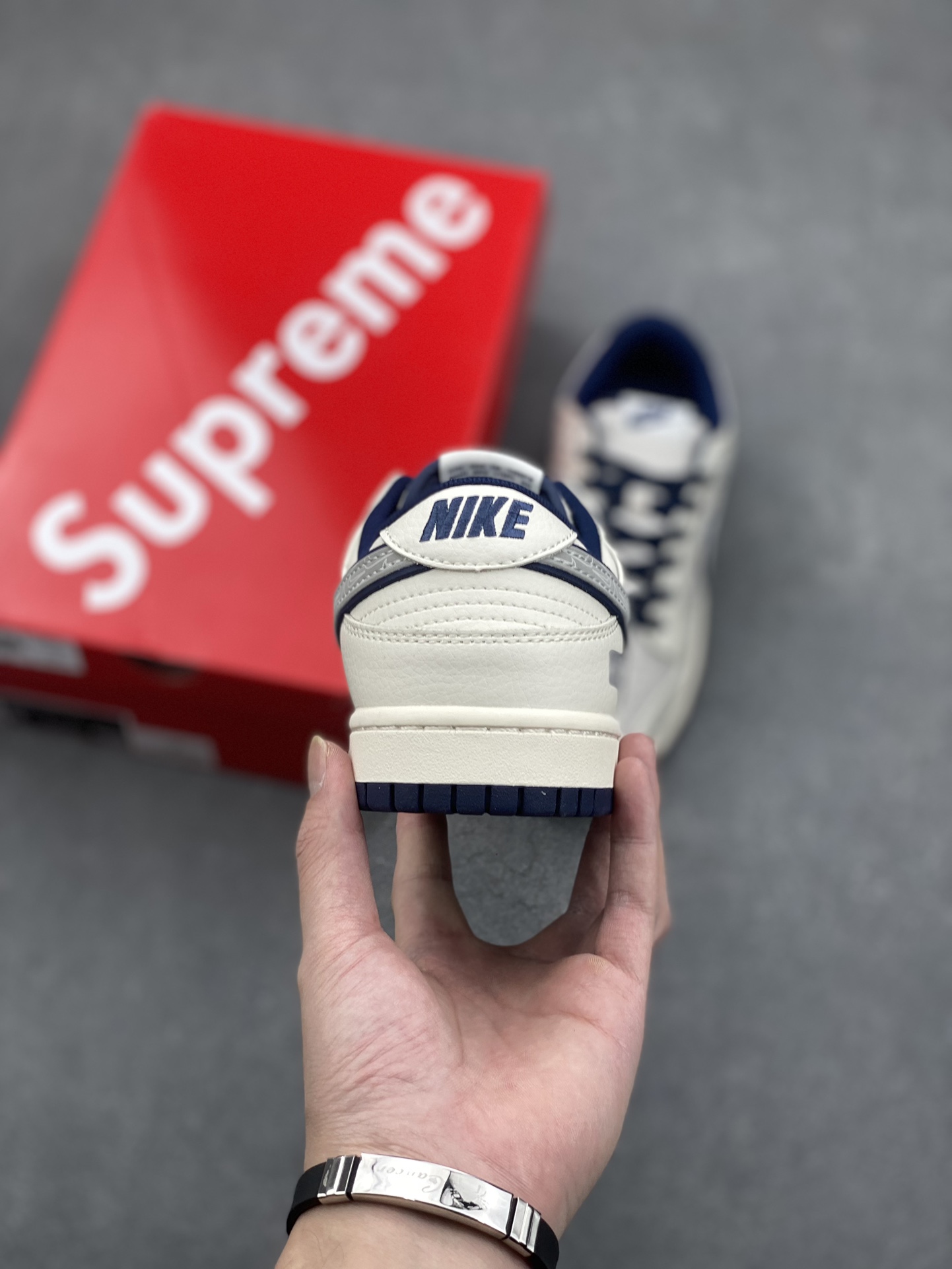 Nike SB Dunk Low Supreme Collab White/Navy Low-Top Skateboarding Shoes 5 i1731085787 802 5