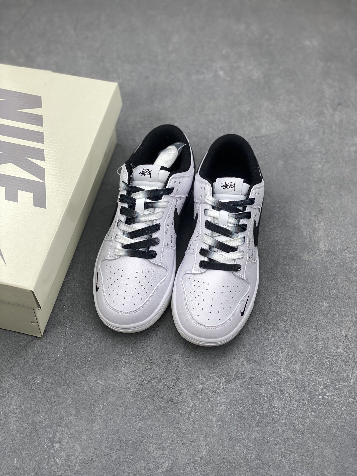 Nike SB Dunk Low Stussy White Black, Anniversary Premium Design, Limited Edition 8 i1731299002 3218 6