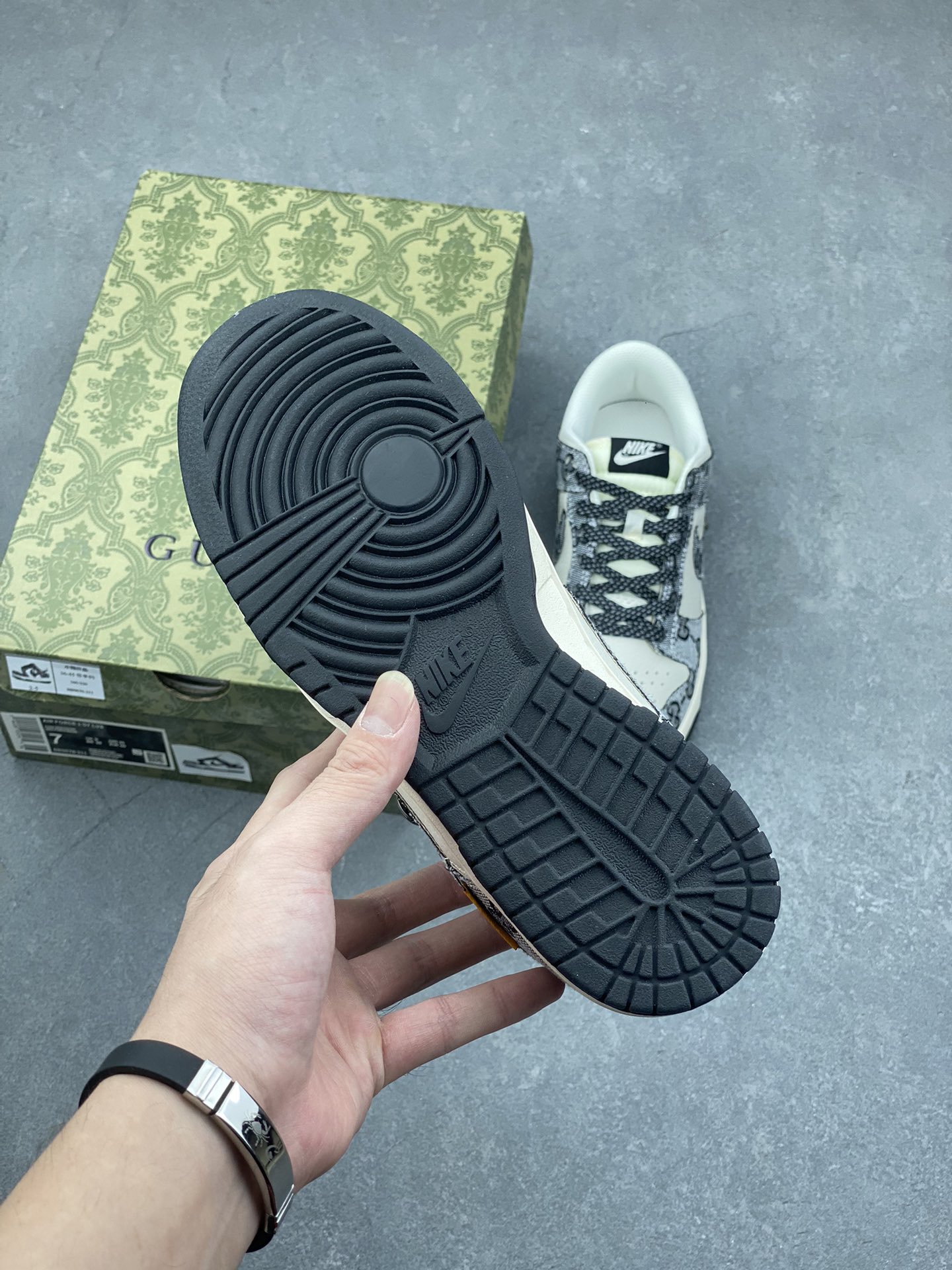 Nike SB Dunk Low "Gucci" Grey Pattern Anniversary Custom Sneakers 7 i1731437881 2751 5