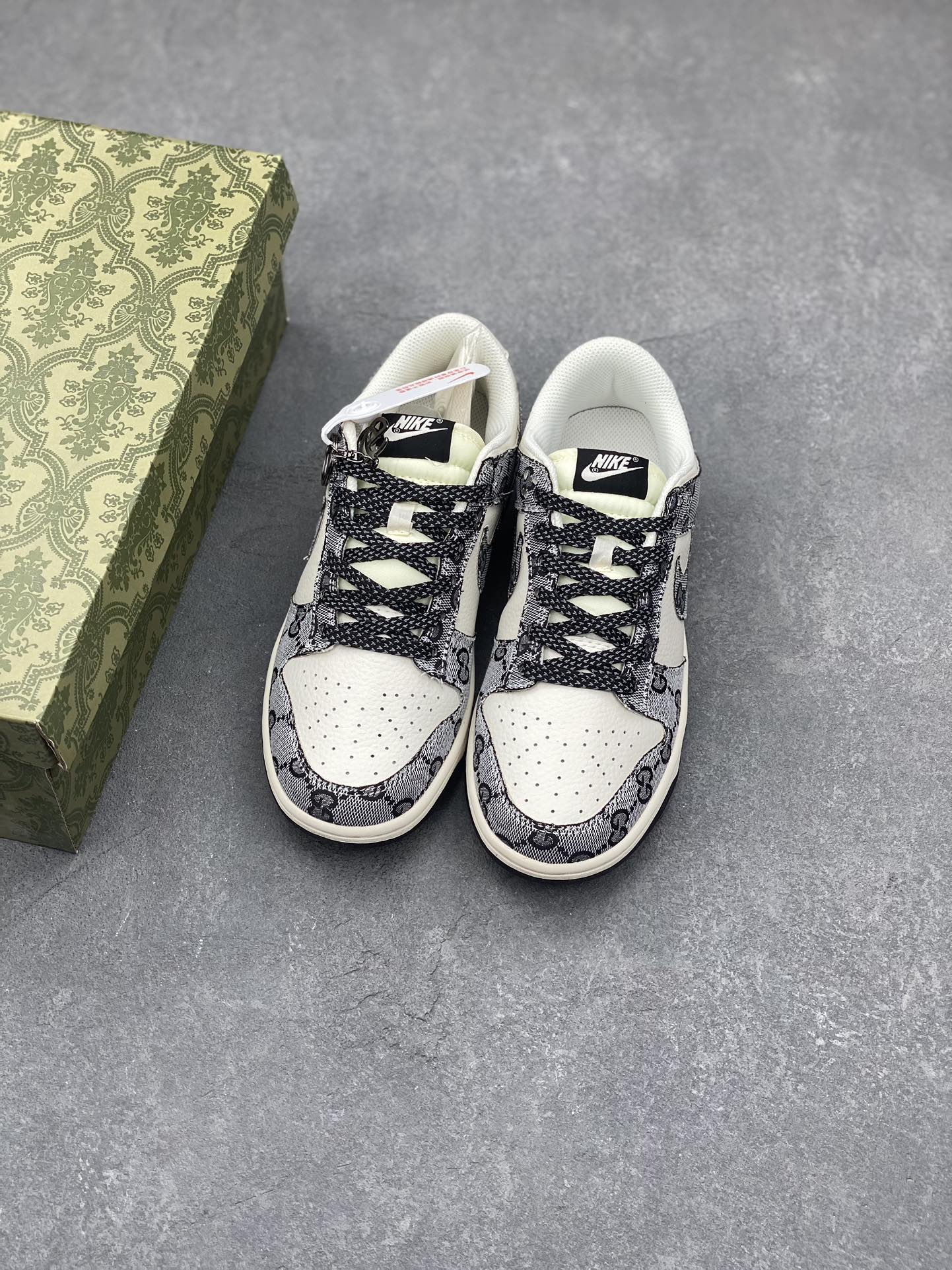 Nike SB Dunk Low "Gucci" Grey Pattern Anniversary Custom Sneakers 9 i1731437881 7014 1