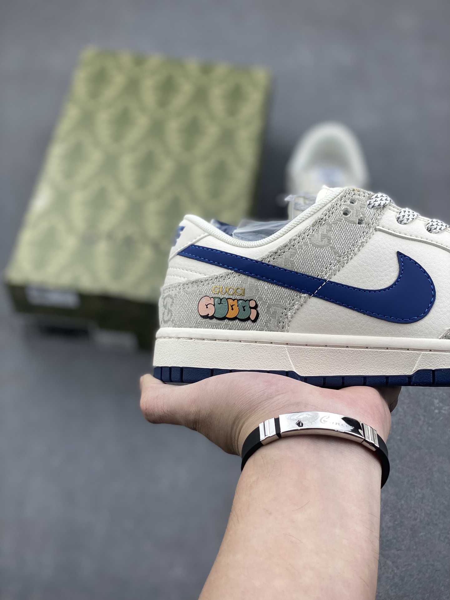 Nike SB Dunk Low "Gucci" Casual Sneakers - Limited Edition & High Quality 5 i1731438026 5025 8